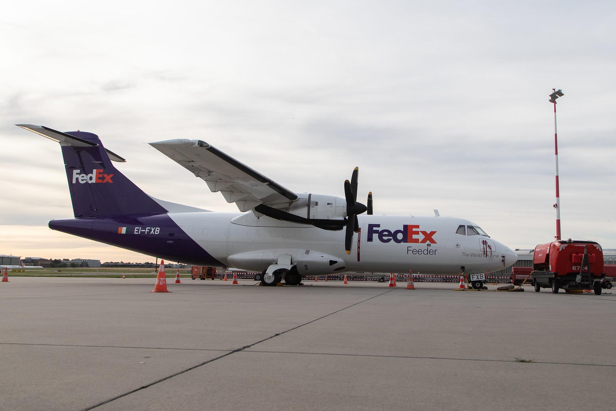 Hamburg Airport: FedEx (FX / FDX) | Operator: ASL Airlines Ireland |  ATR 42-300(F) AT43 | EI-FXB | MSN 0243