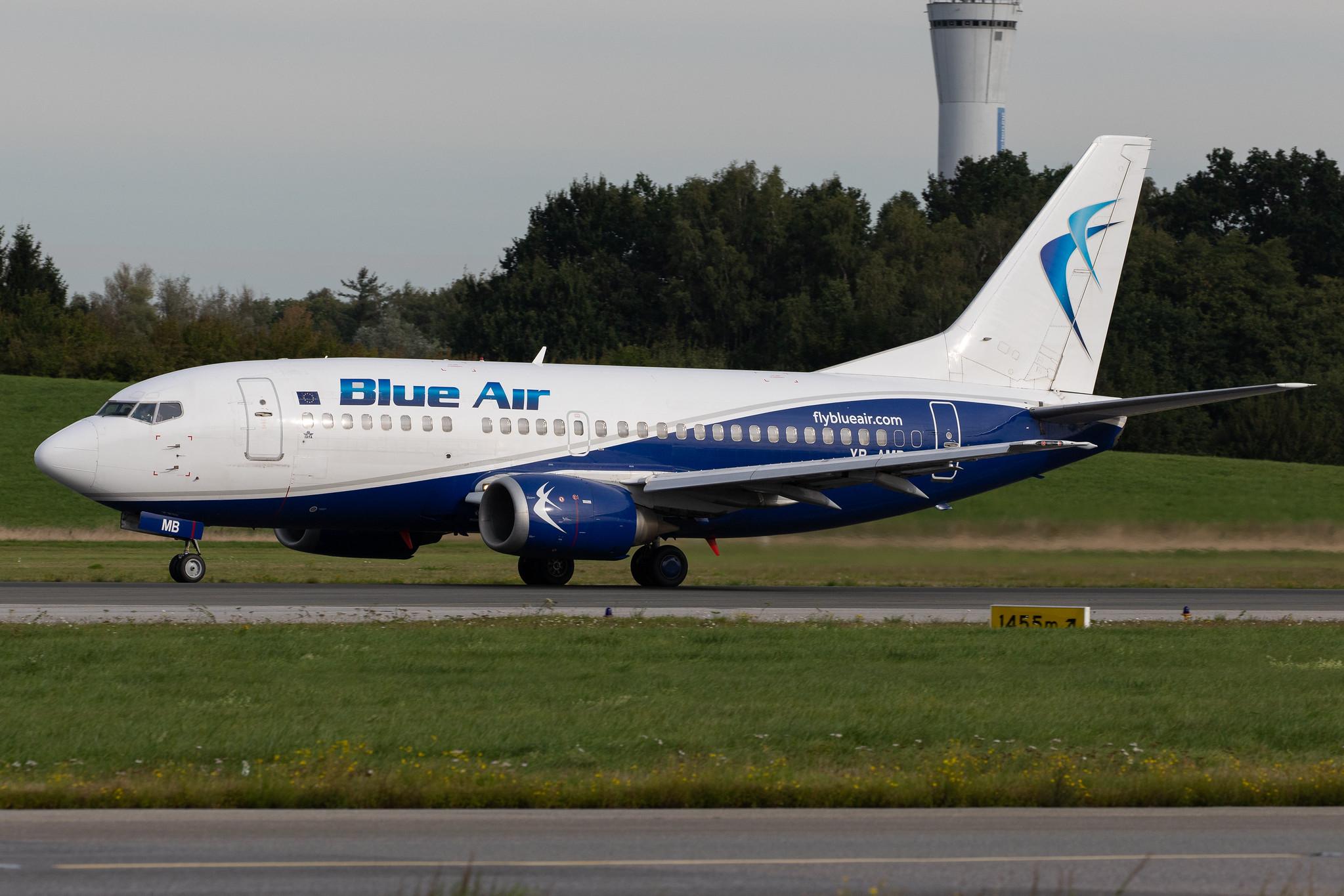 Hamburg Airport: Blue Air (0B / BMS) |  Boeing 737-530 B735 | YR-AMB | MSN 24943