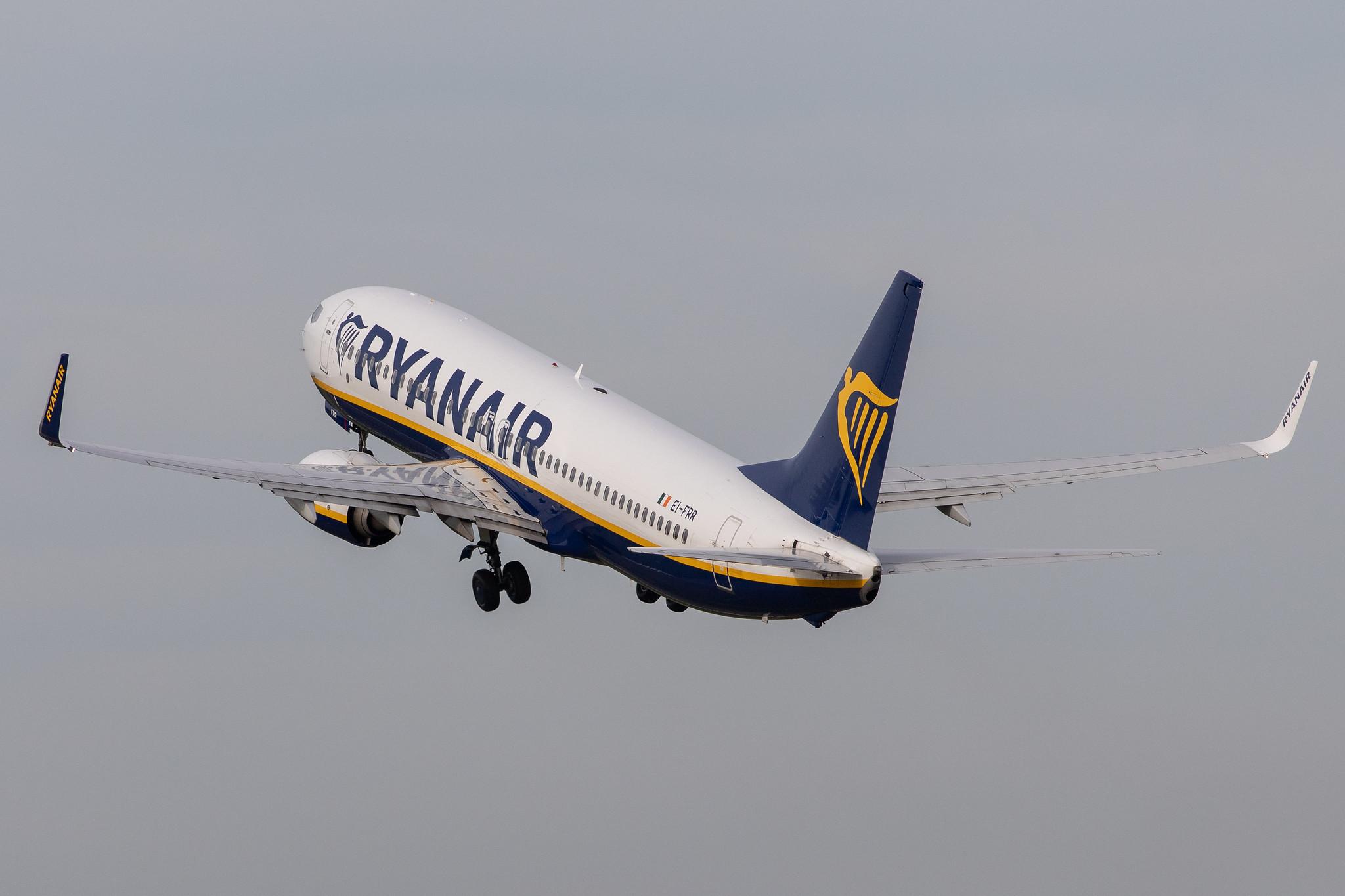 Hamburg Airport: Ryanair (FR / RYR) |  Boeing 737-8AS B738 | EI-FRR | MSN 44739