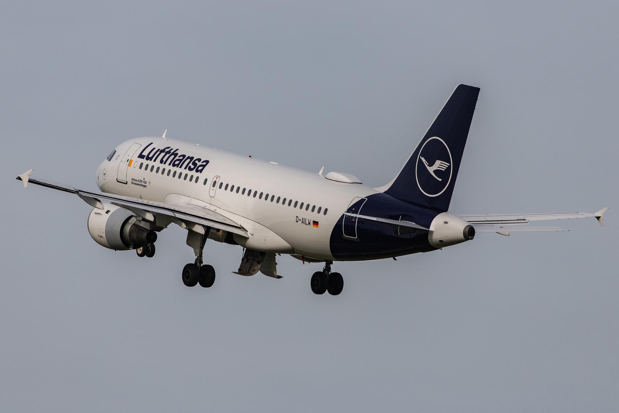 Hamburg Airport: Lufthansa (LH / DLH) |  Airbus A319-114 A319 | D-AILW | MSN 0853