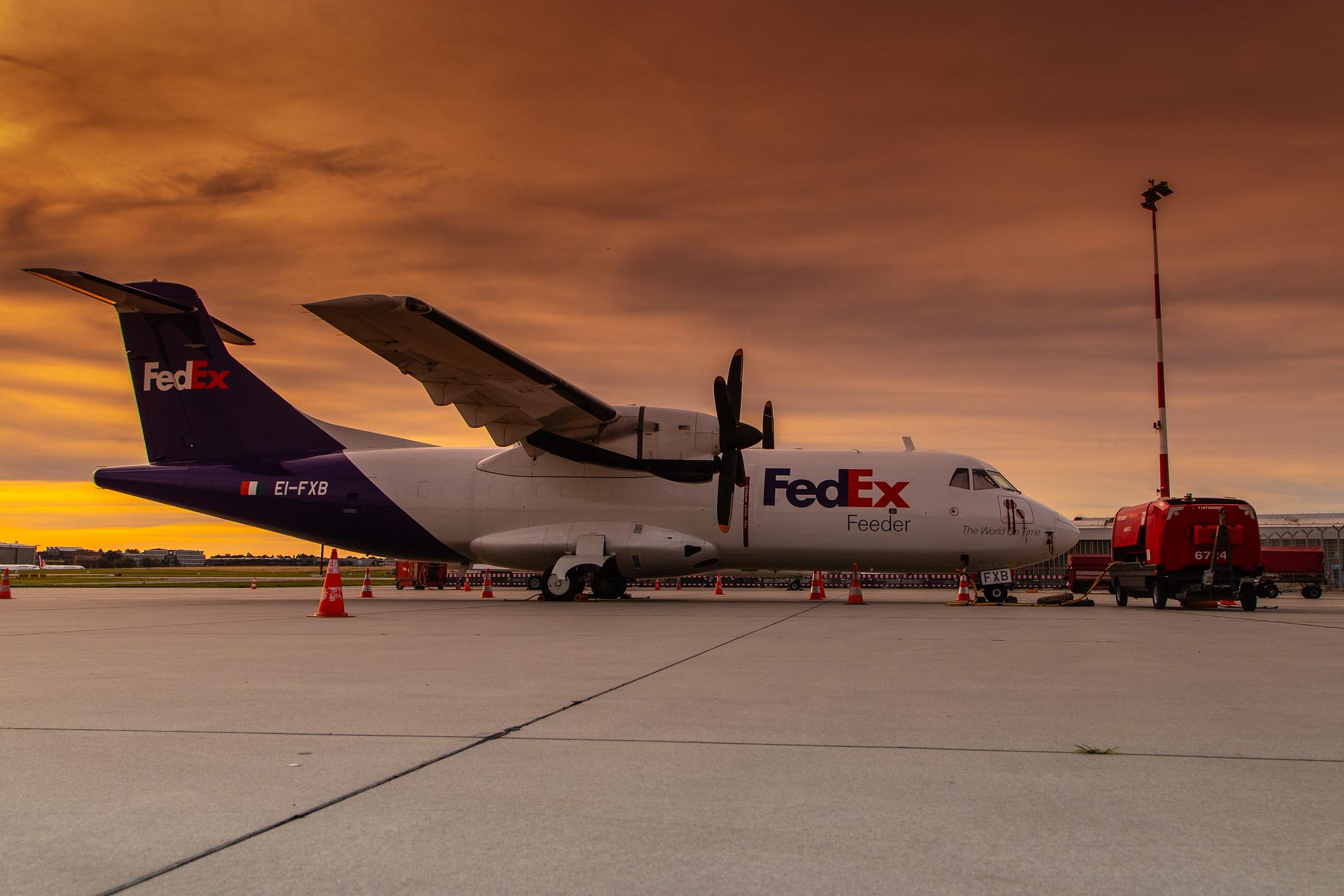 Hamburg Airport: FedEx (FX / FDX) | Operator: ASL Airlines Ireland |  ATR 42-300(F) AT43 | EI-FXB | MSN 0243