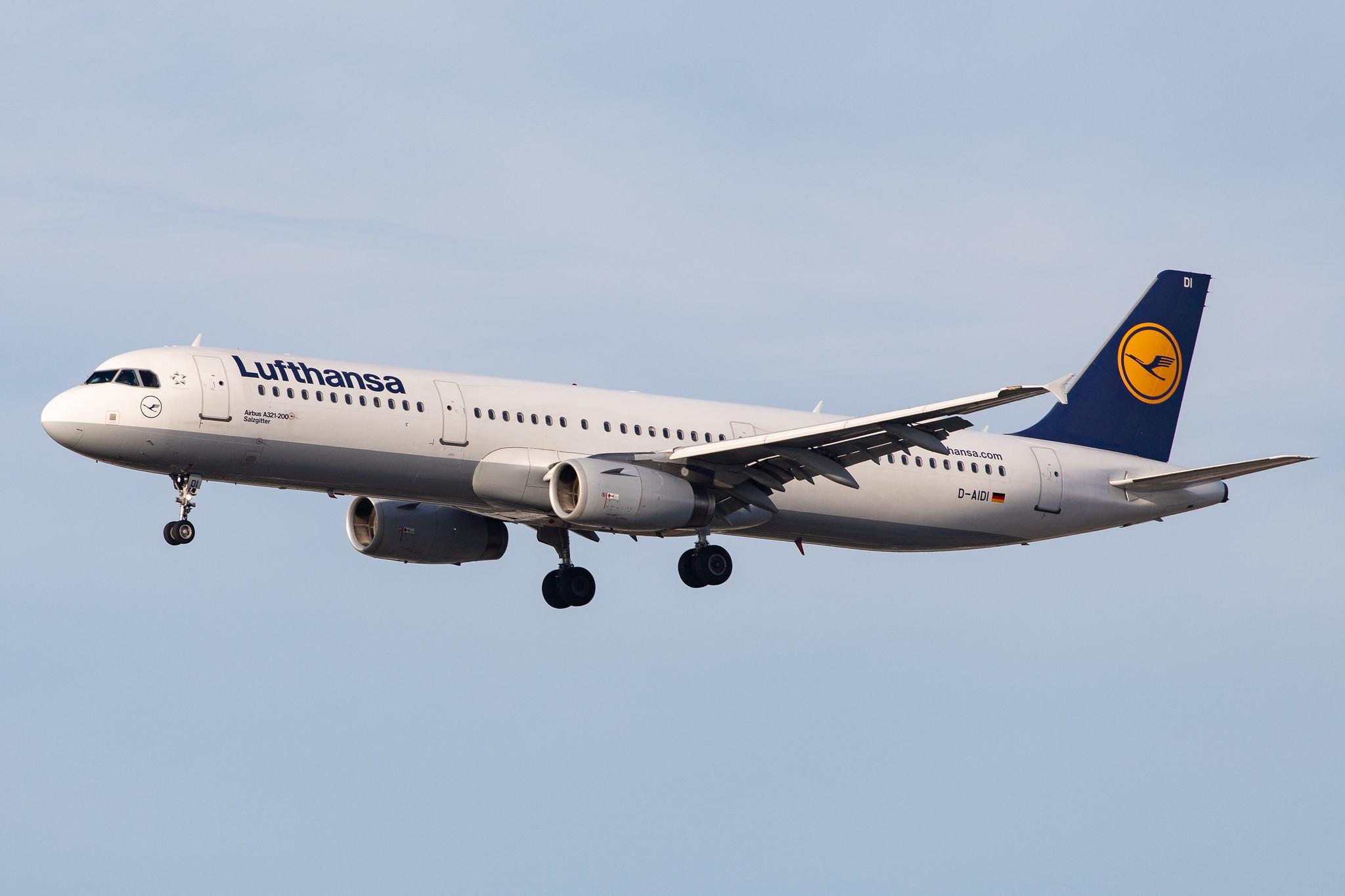 Frankfurt Airport: Lufthansa (LH / DLH) |  Airbus A321-231 A321 | D-AIDI | MSN 4753