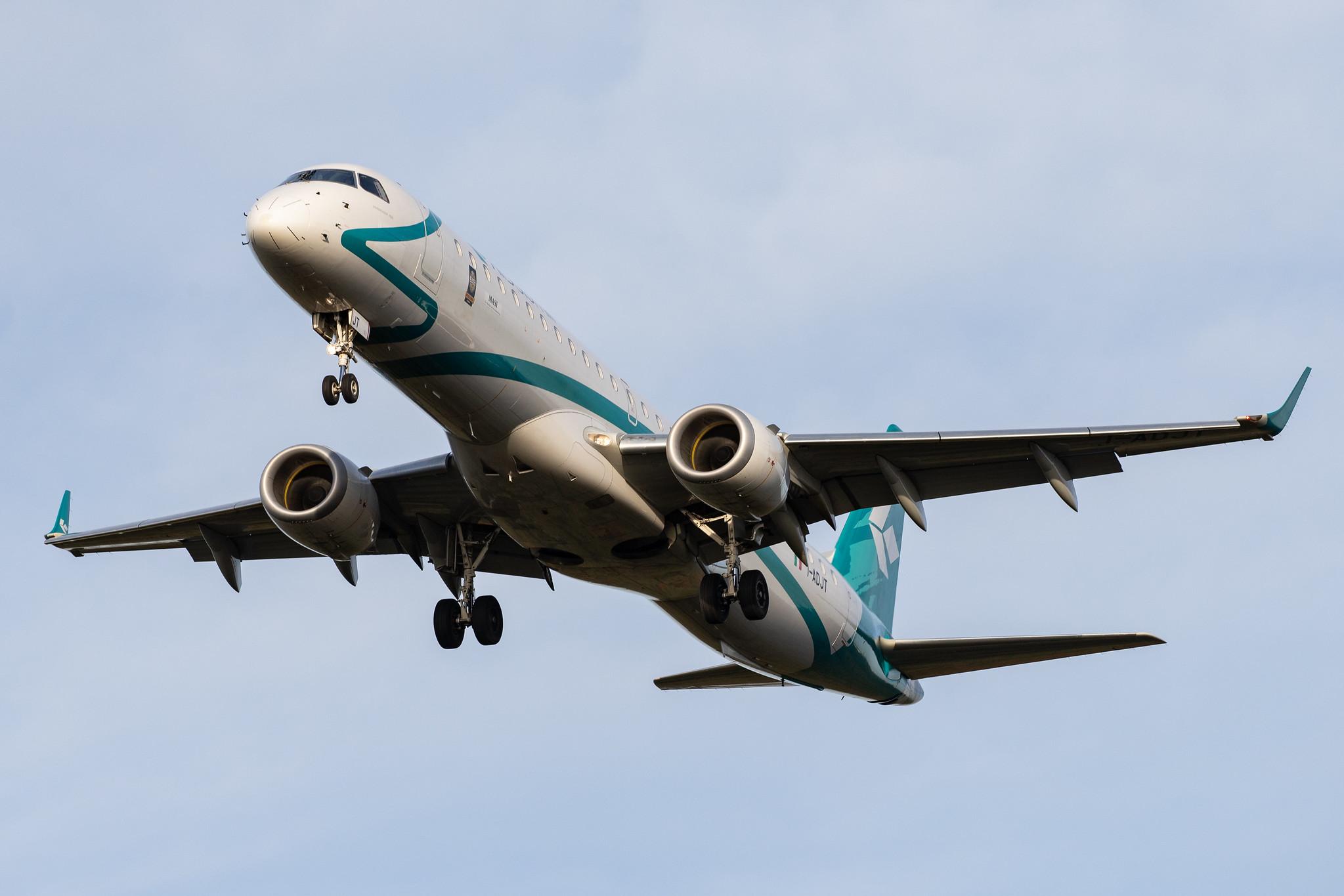 Frankfurt Airport: Air Dolomiti (EN / DLA) |  Embraer ERJ-195LR E195 | I-ADJT | MSN 19000606