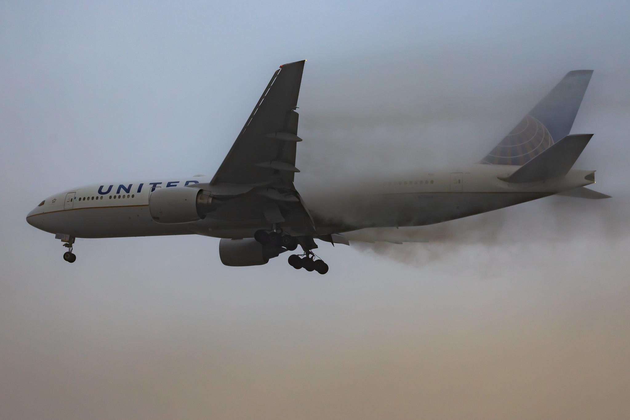 Frankfurt Airport: United Airlines (UA / UAL) |  Boeing 777-222(ER) B772 | N220UA | MSN 30223