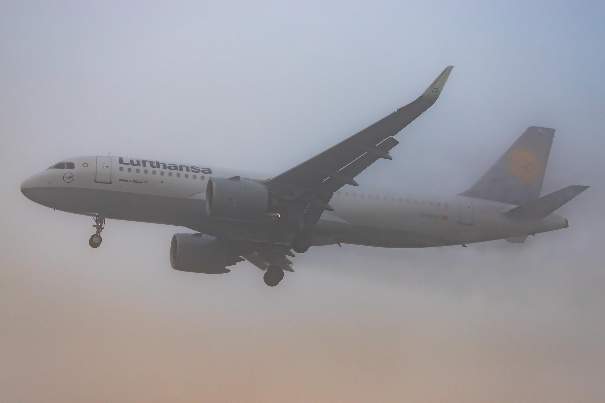 Frankfurt Airport: Lufthansa (LH / DLH) |  Airbus A320-271N A20N | D-AINJ | MSN 7735