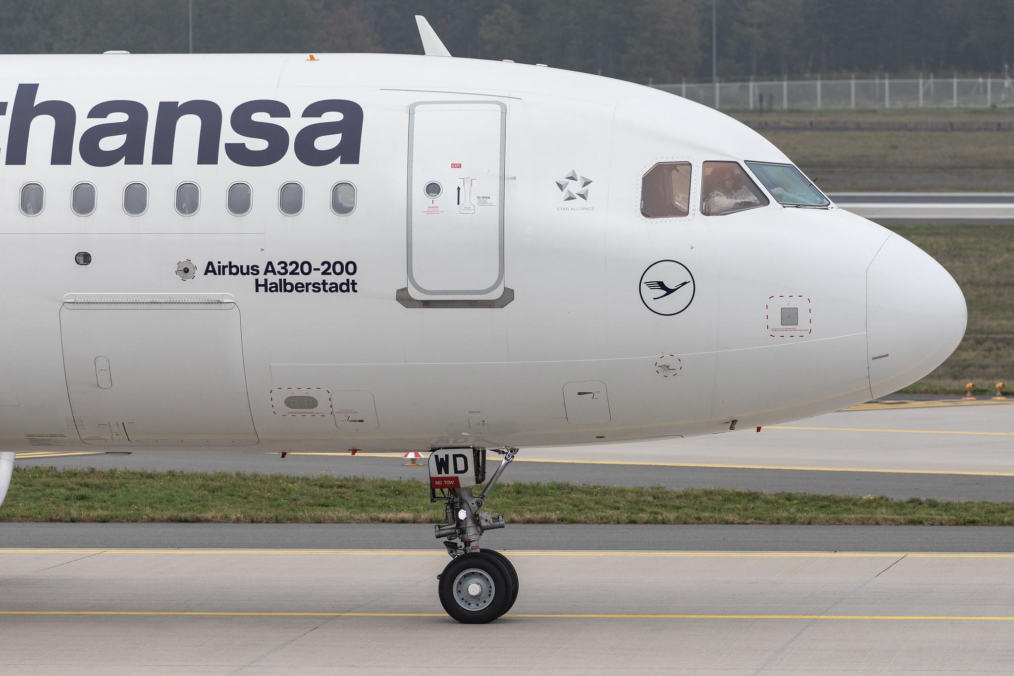 Frankfurt Airport: Lufthansa (LH / DLH) |  Airbus A320-214 A320 | D-AIWD | MSN 8672