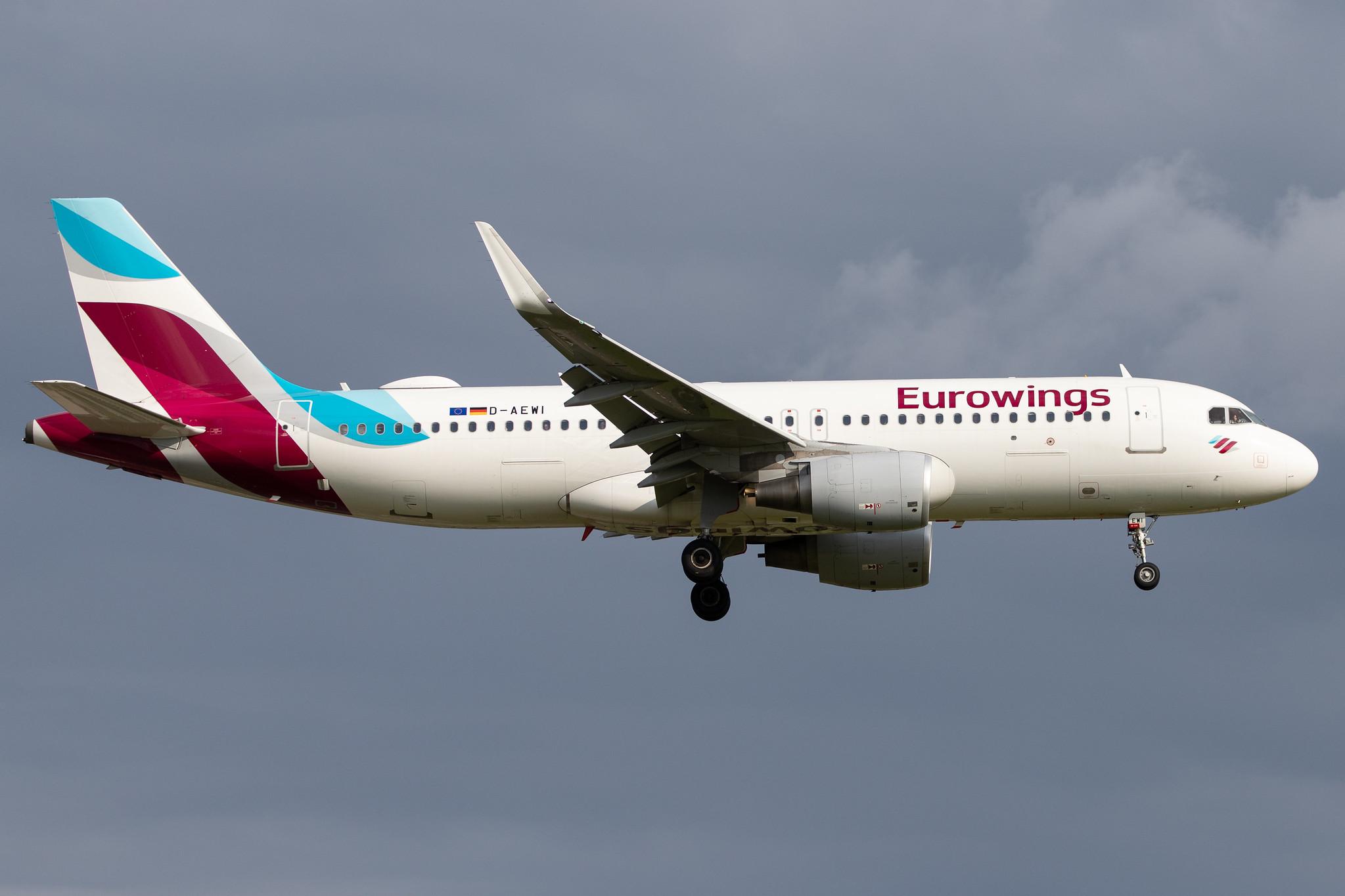 Hamburg Airport: Eurowings (EW / EWG) |  Airbus A320-214 A320 | D-AEWI | MSN 7210