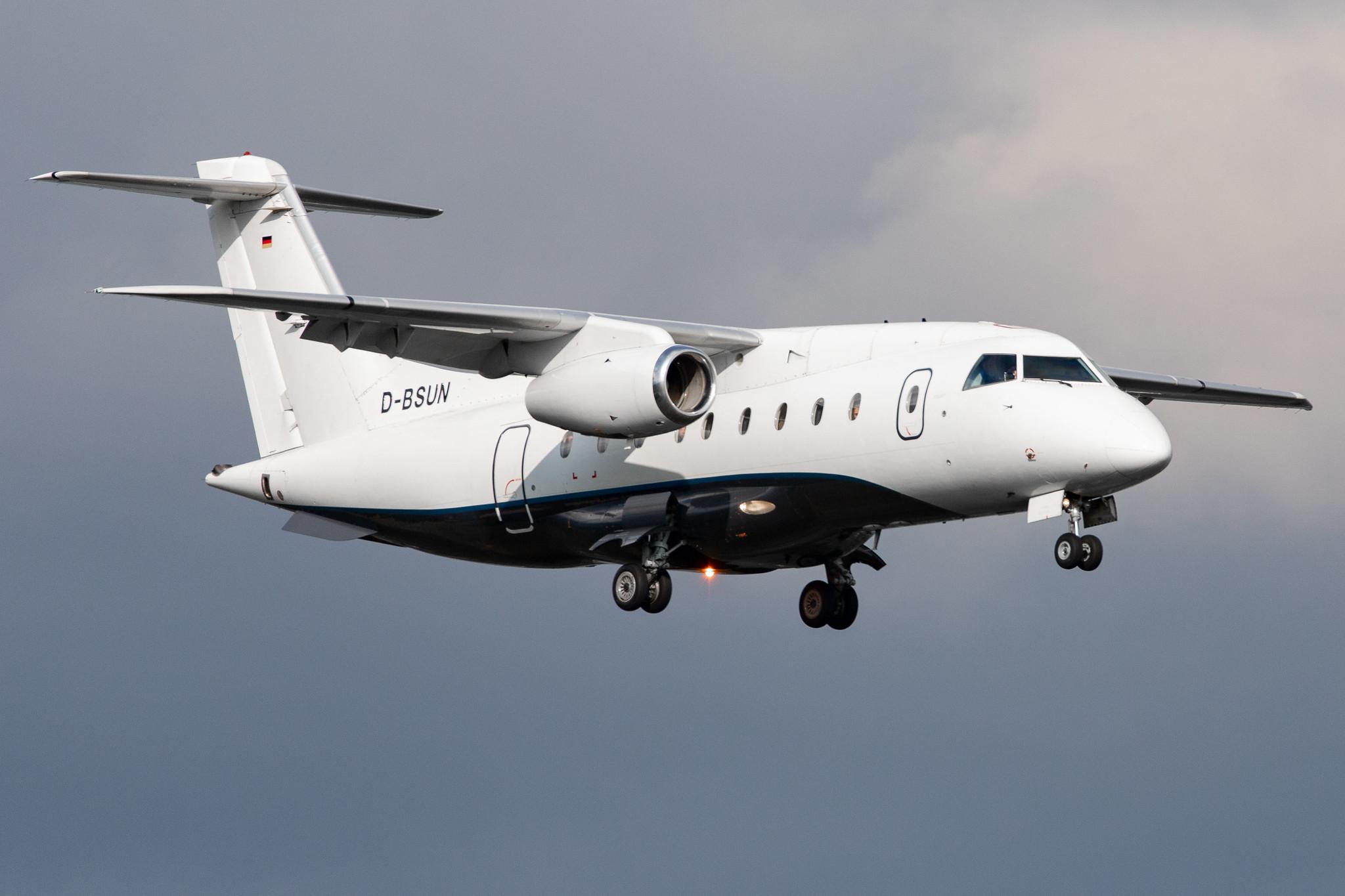 Hamburg Airport: Sun-Air (EZ / SUS) |  Dornier 328-310 JET J328 | D-BSUN | MSN 3147