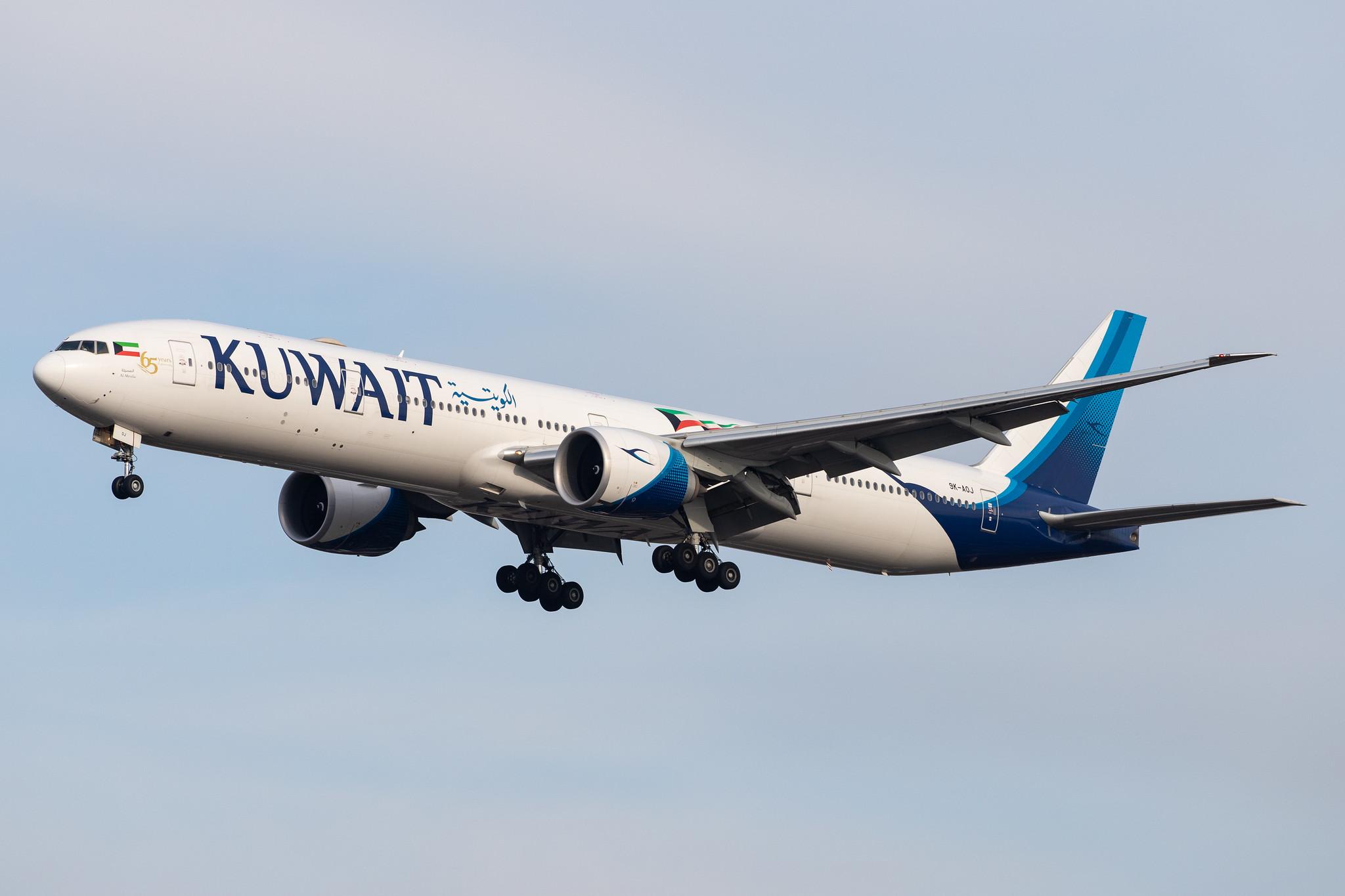 London Heathrow Airport: Kuwait Airways (KU / KAC) |  Boeing 777-369(ER) B77W | 9K-AOJ | MSN 62567