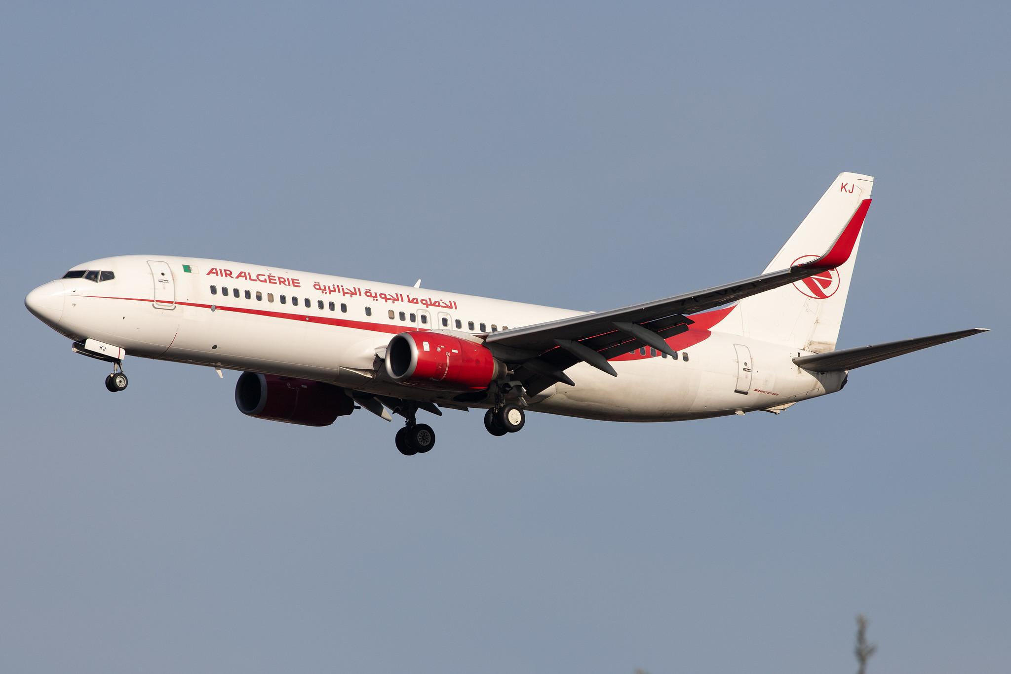 London Heathrow Airport: Air Algerie (AH / DAH) |  Boeing 737-8D6 B738 | 7T-VKJ | MSN 40864
