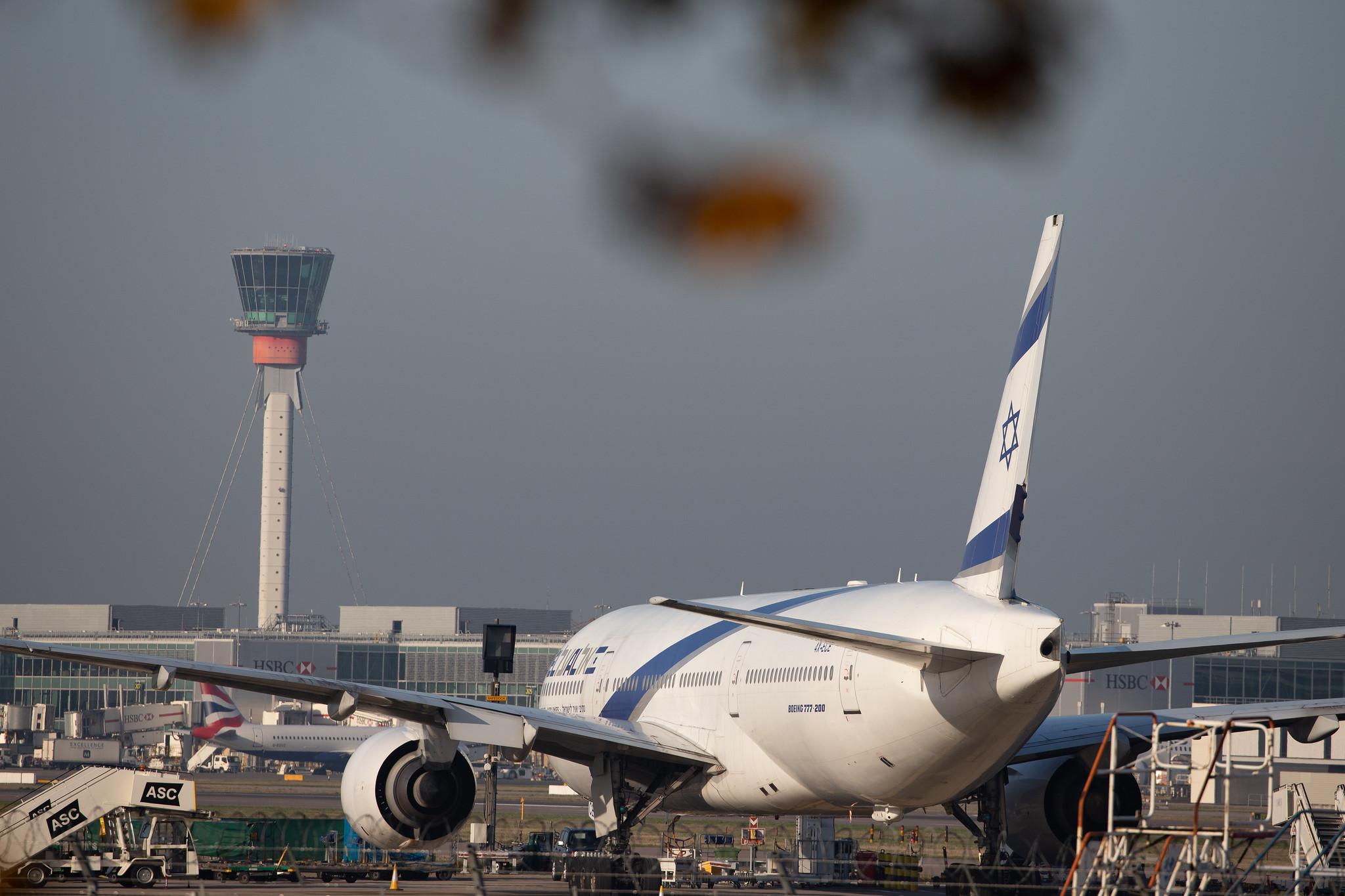 London Heathrow Airport: El Al Israel Airlines (LY / ELY) | Operator: El Al |  Boeing 777-258(ER) B772 | 4X-ECE | MSN 36083