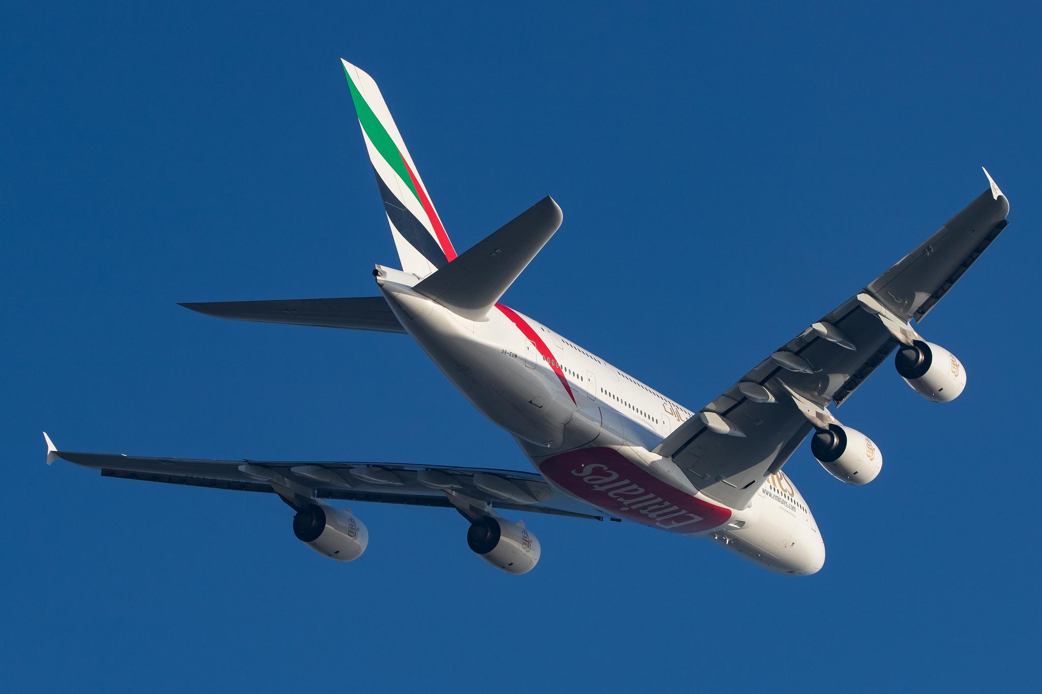 London Heathrow Airport: Emirates (EK / UAE) |  Airbus A380-842 A388 | A6-EUM | MSN 225