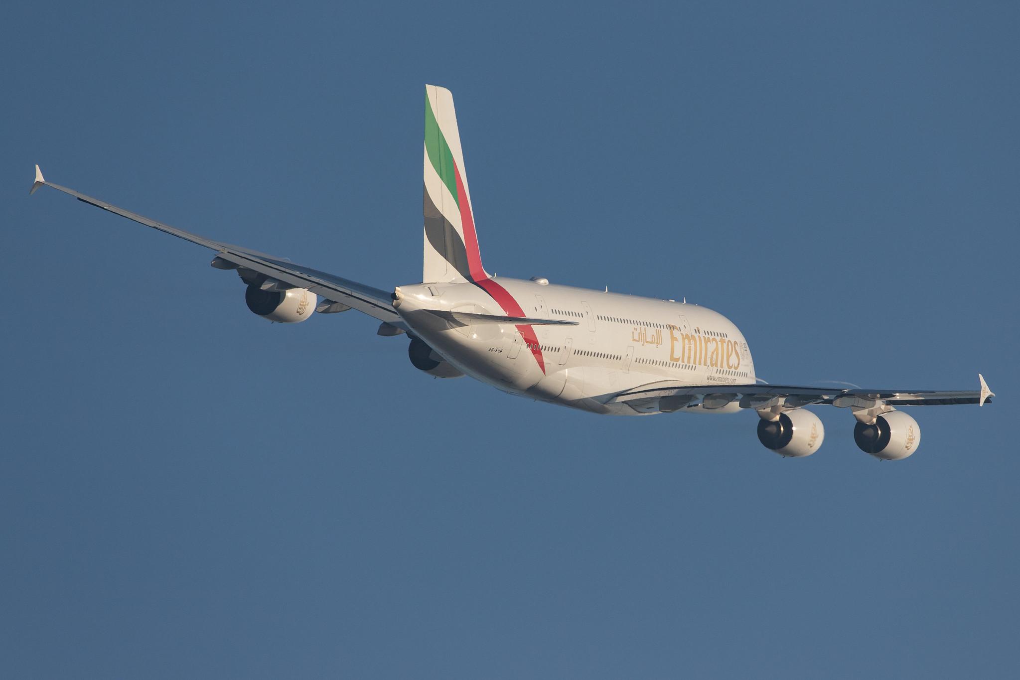 London Heathrow Airport: Emirates (EK / UAE) |  Airbus A380-842 A388 | A6-EUM | MSN 225