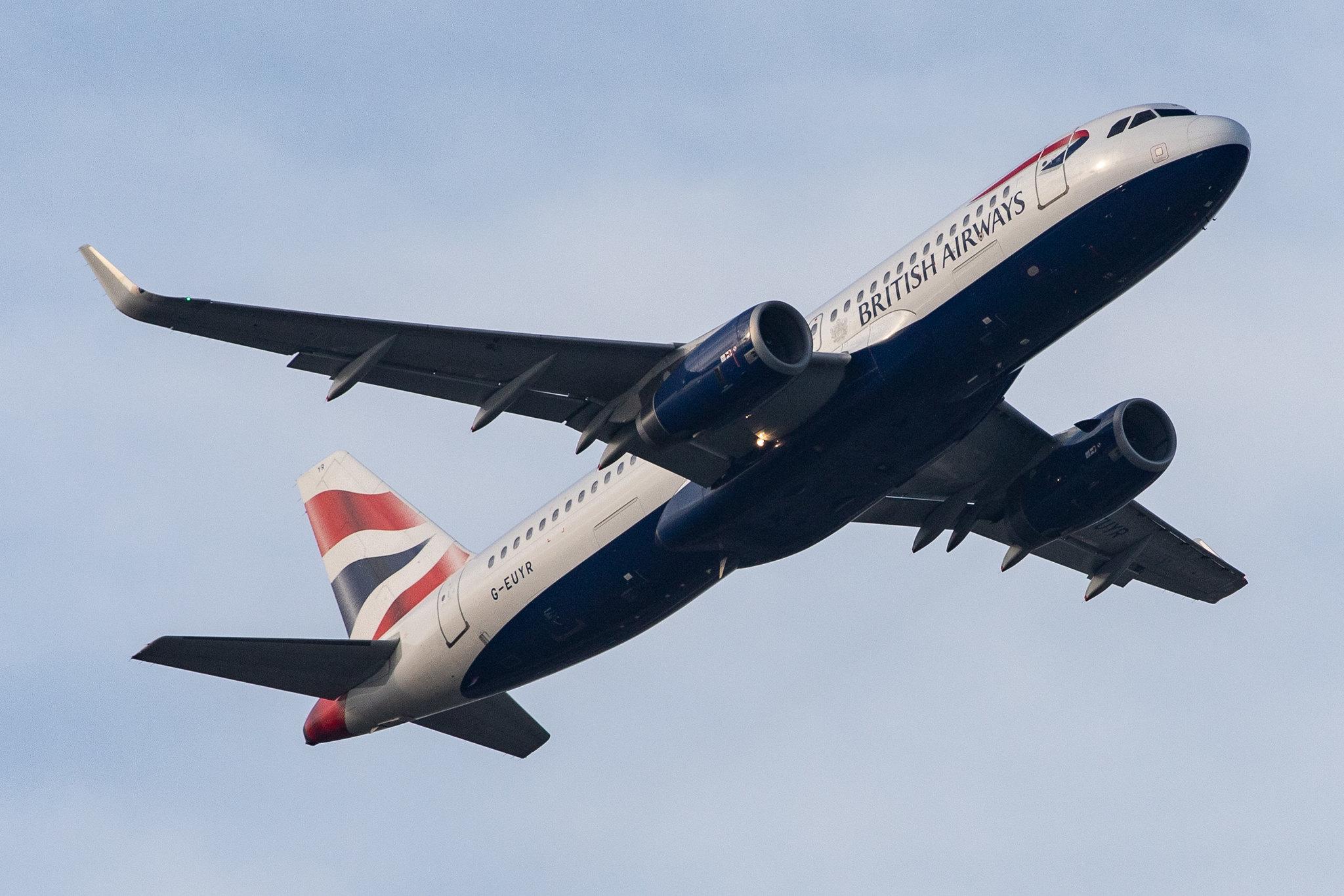 London Heathrow Airport: British Airways (BA / BAW) |  Airbus A320-232 A320 | G-EUYR | MSN 5856