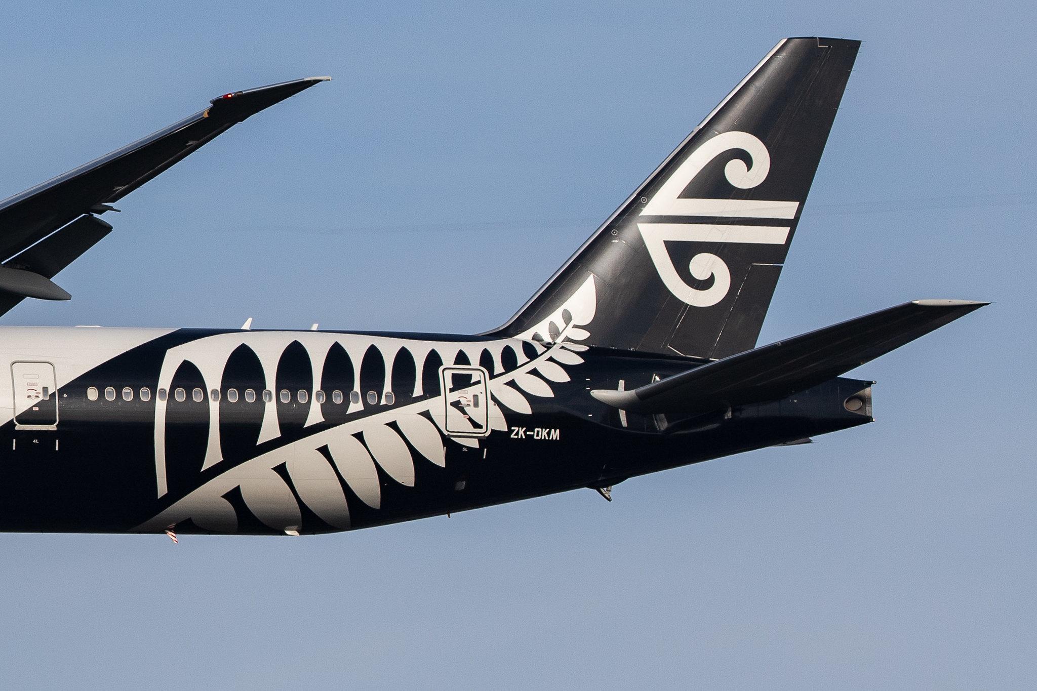 London Heathrow Airport: Air New Zealand (NZ / ANZ) |  Boeing 777-319(ER) B77W | ZK-OKM | MSN 38405