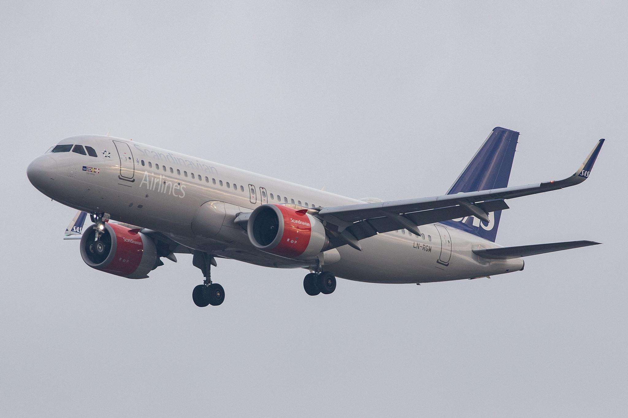 London Heathrow Airport: SAS (SK / SAS) |  Airbus A320-251N A20N | LN-RGM | MSN 7277