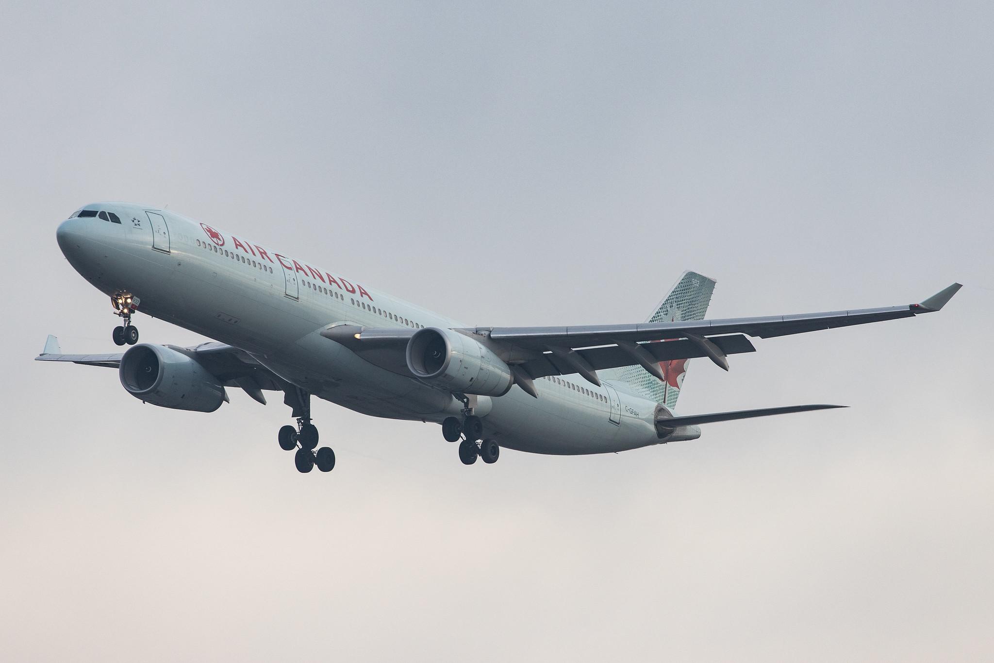 London Heathrow Airport: Air Canada (AC / ACA) |  Airbus A330-343 A333 | C-GFAH | MSN 0279