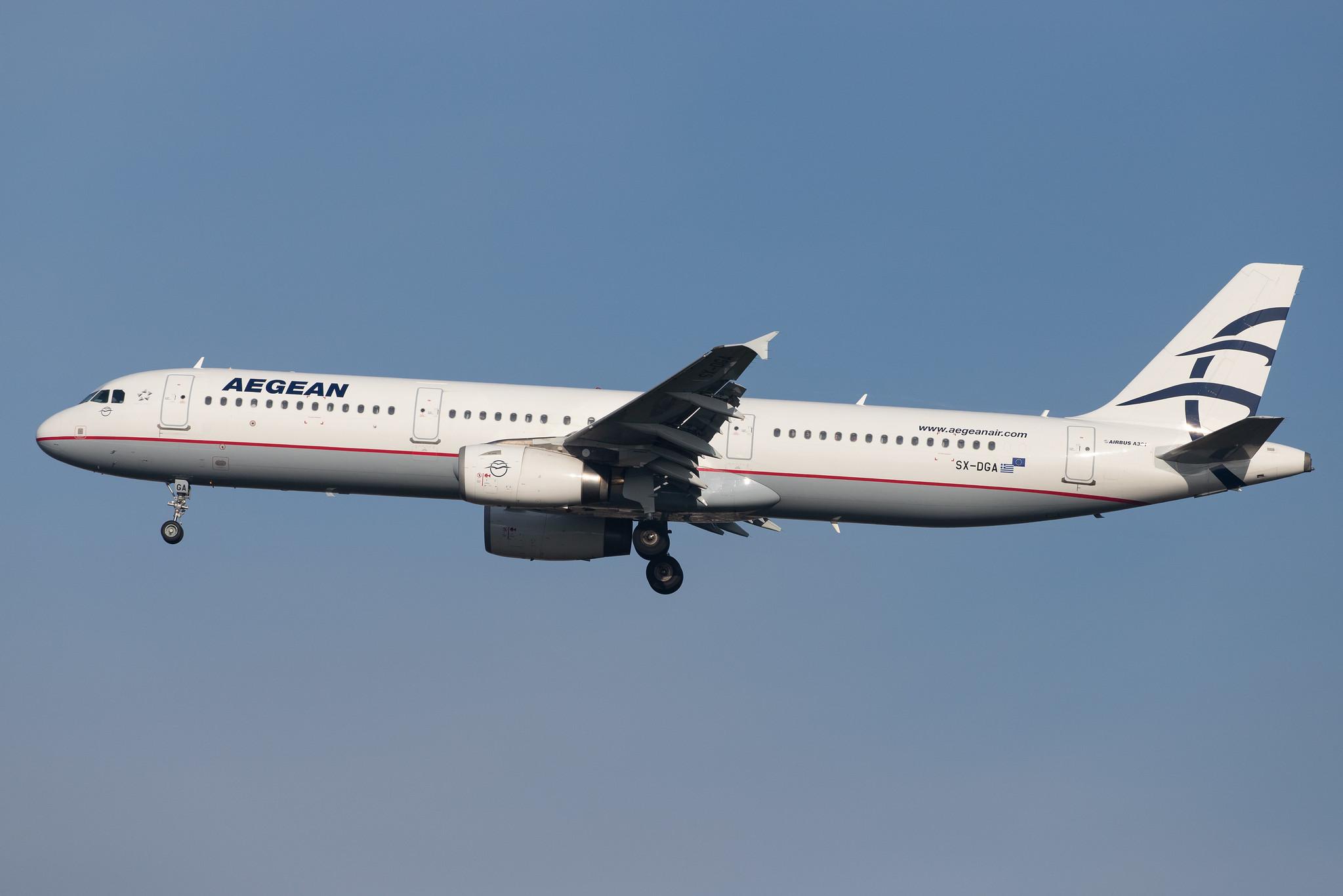 London Heathrow Airport: Aegean Airlines (A3 / AEE) |  Airbus A321-231 A321 | SX-DGA | MSN 3878