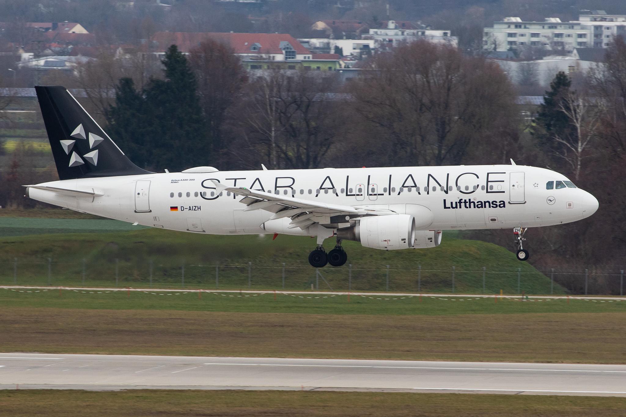 Munich Airport: Lufthansa (LH / DLH) |  Livery: Star Alliance Livery |  Airbus A320-214 A320 | D-AIZH | MSN 4363