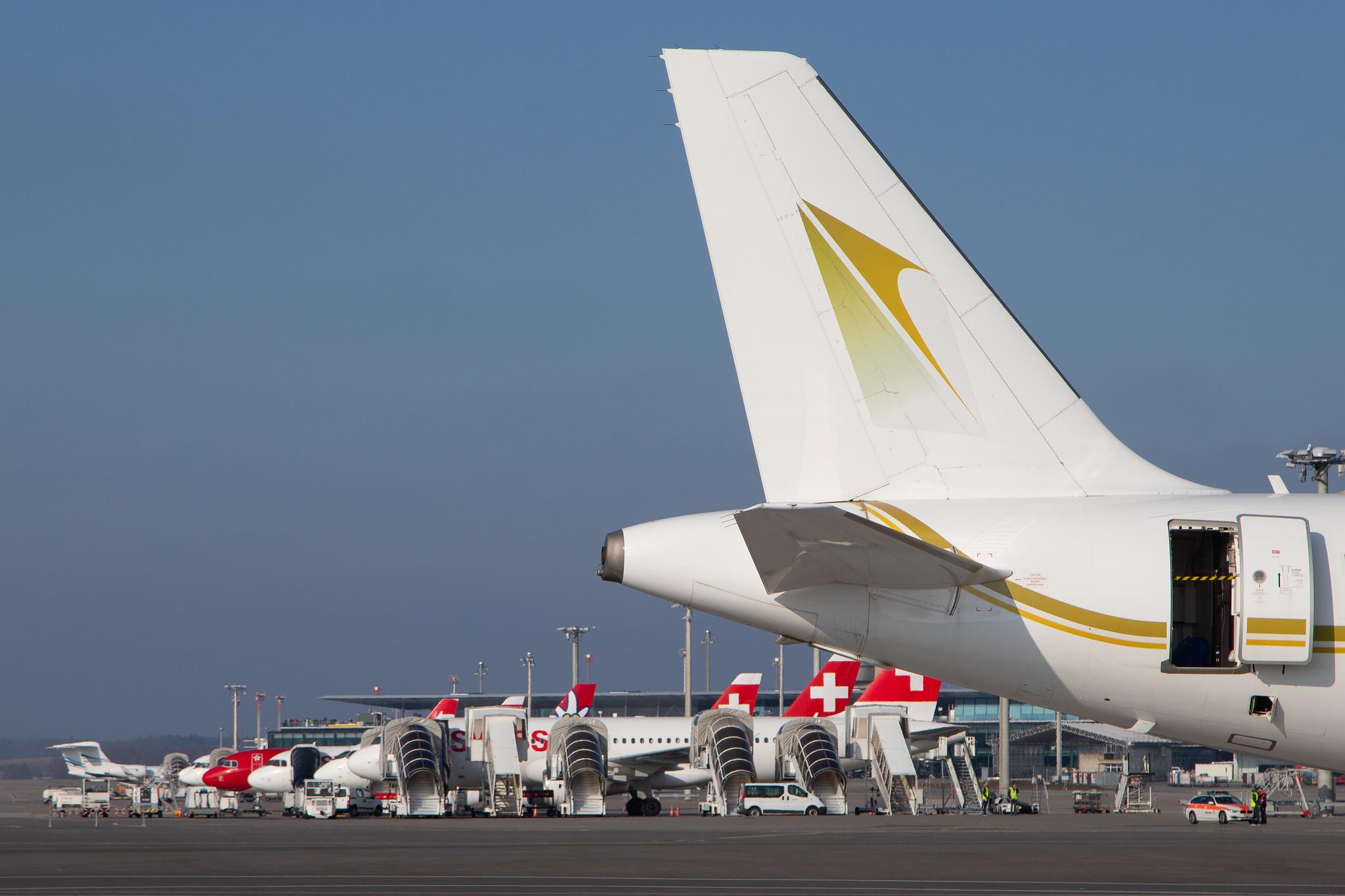 Flughafen Zürich: Sky Prime |  Airbus A319-115(CJ) A319 | HZ-SKY4 | MSN 6727