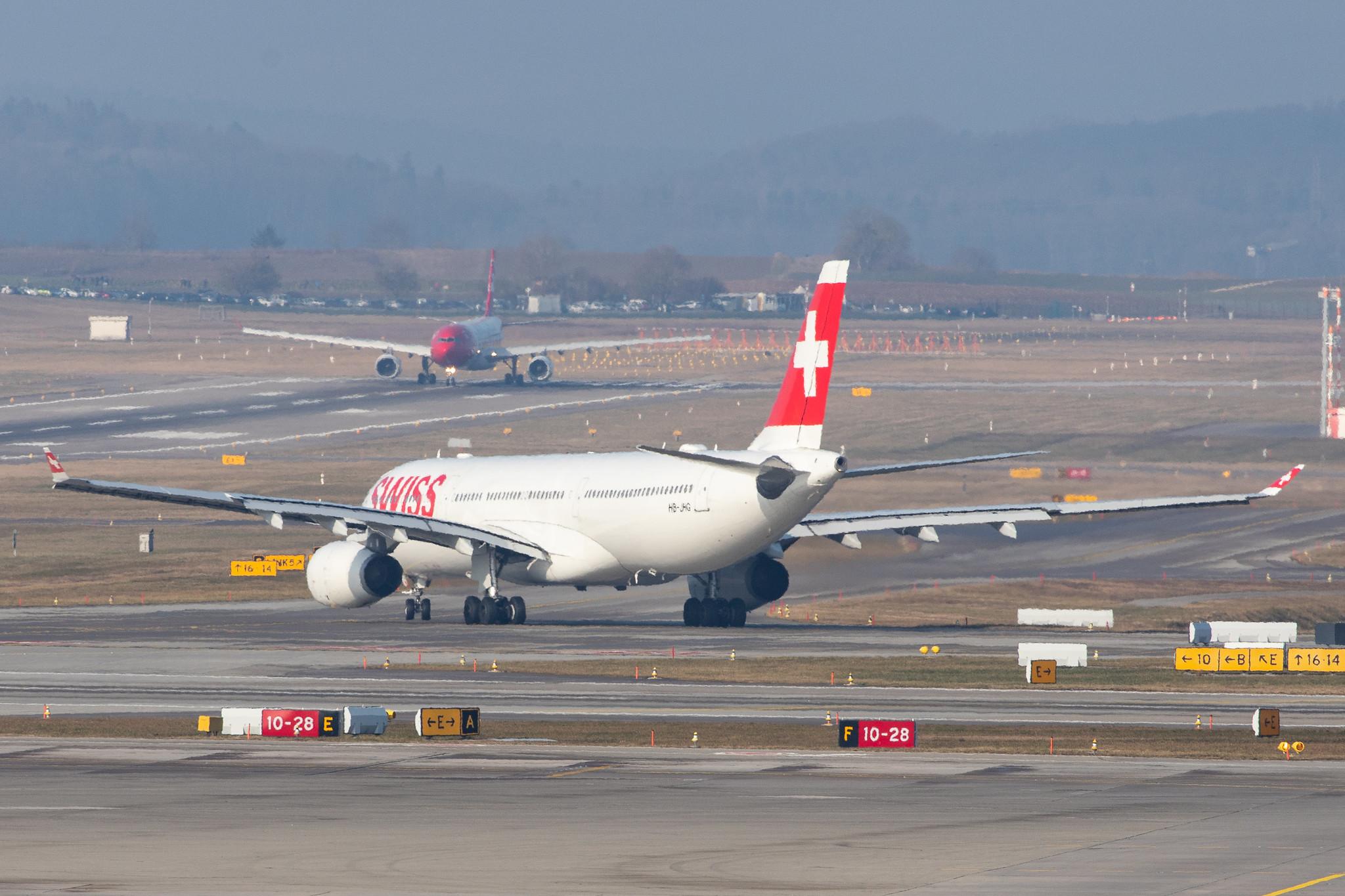 Flughafen Zürich: Swiss (LX / SWR) |  Airbus A330-343 A333 | HB-JHG | MSN 1101