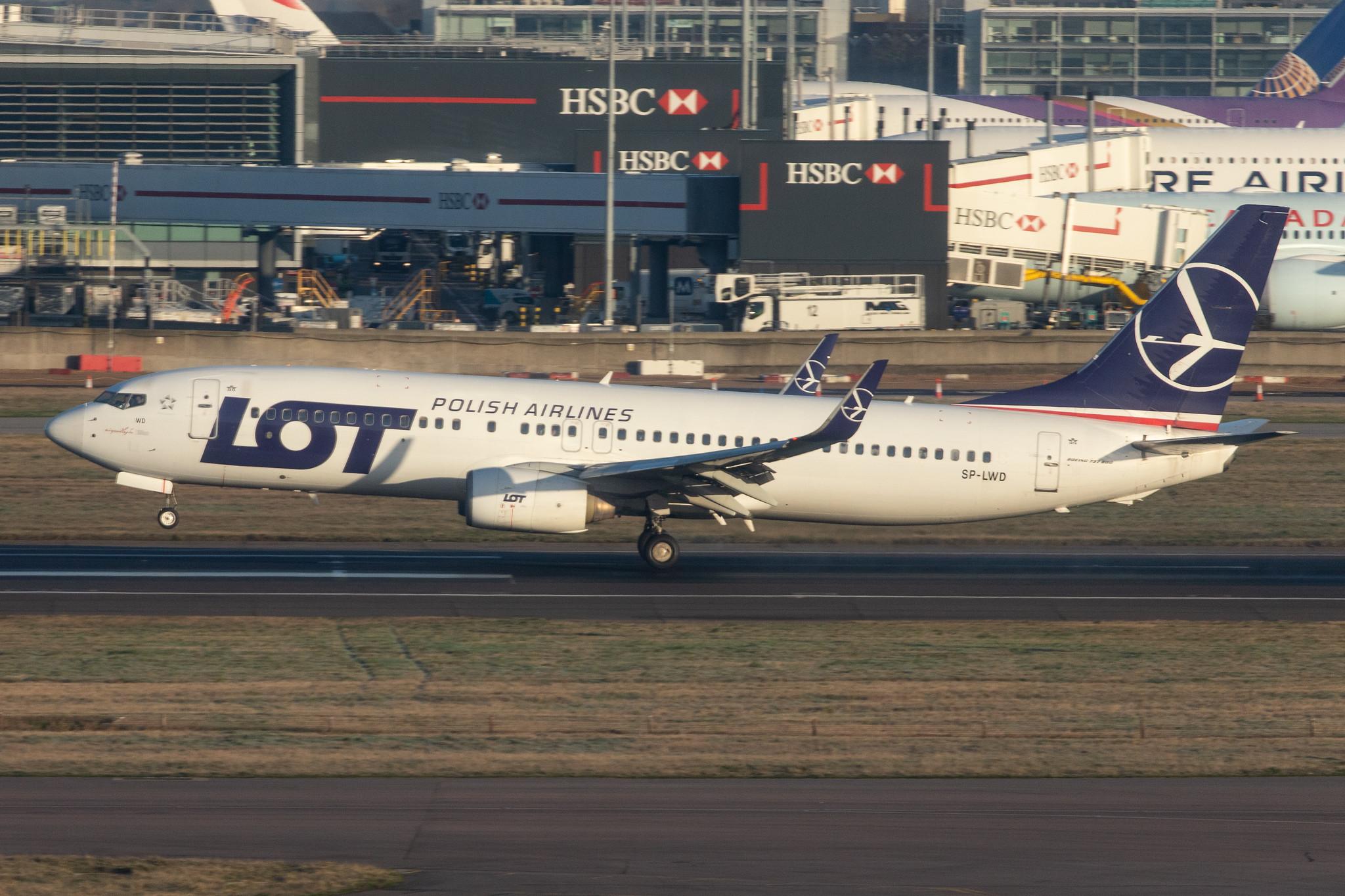 London Heathrow Airport: LOT (LO / LOT) |  Boeing 737-89P B738 | SP-LWD | MSN 32802