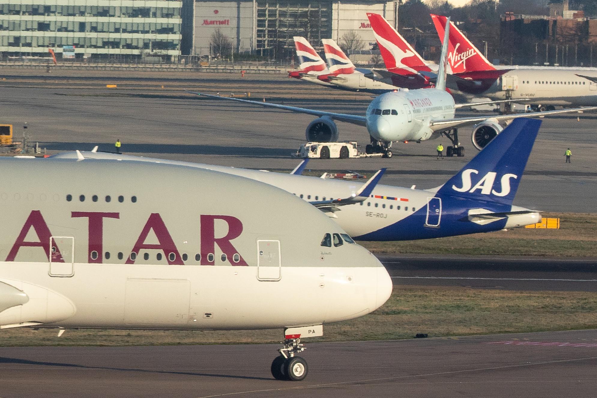 London Heathrow Airport: Qatar Airways (QR / QTR) |  Airbus A380-861 A388 | A7-APA | MSN 137