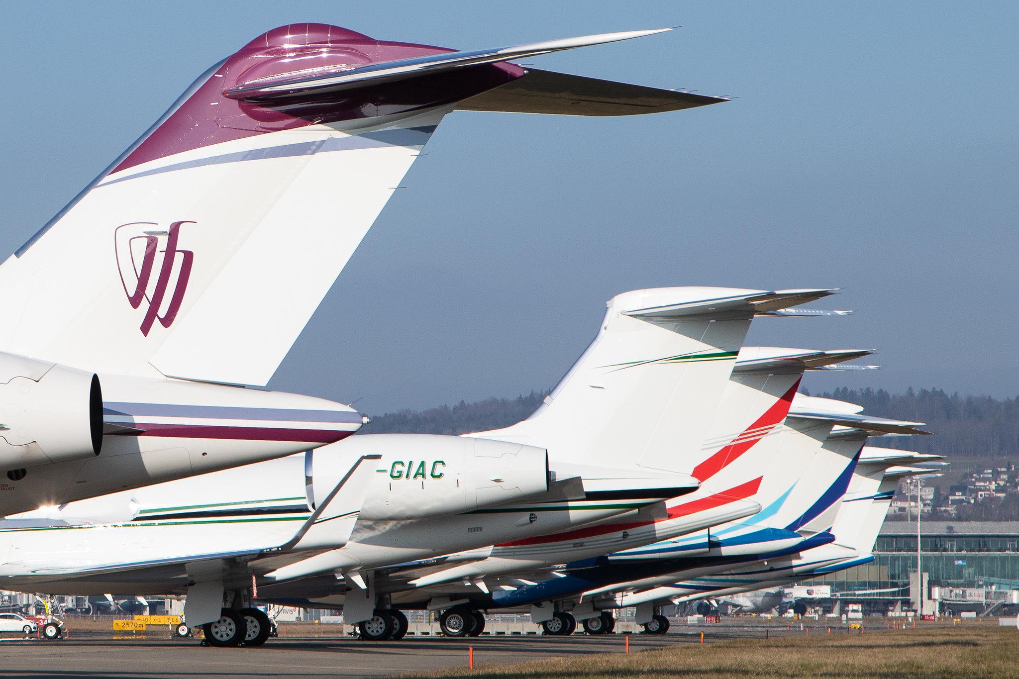Flughafen Zürich: Global Jet Austria |  Bombardier Global 6000 GLEX | OE-LMA | MSN 9792