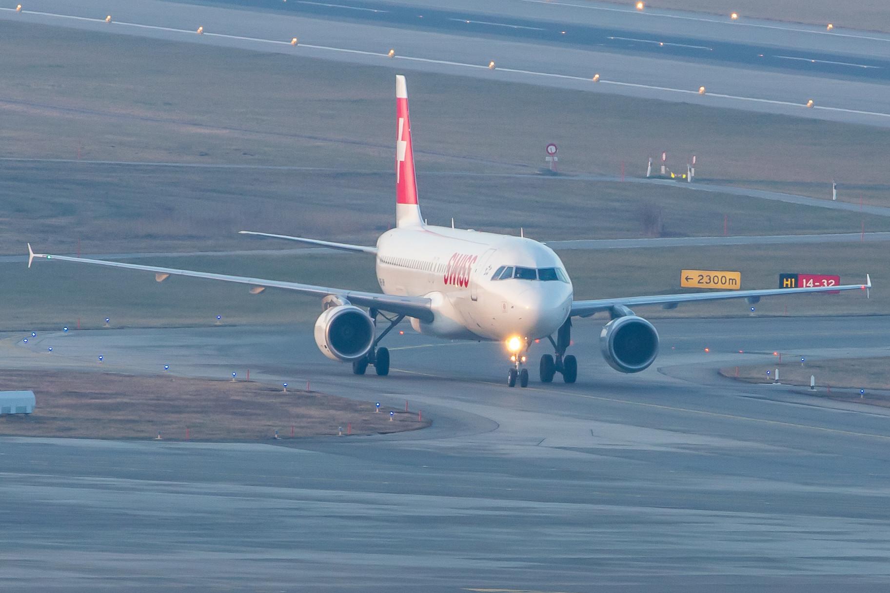 Flughafen Zürich: Swiss (LX / SWR) |  Airbus A320-214 A320 | HB-IJH | MSN 0574