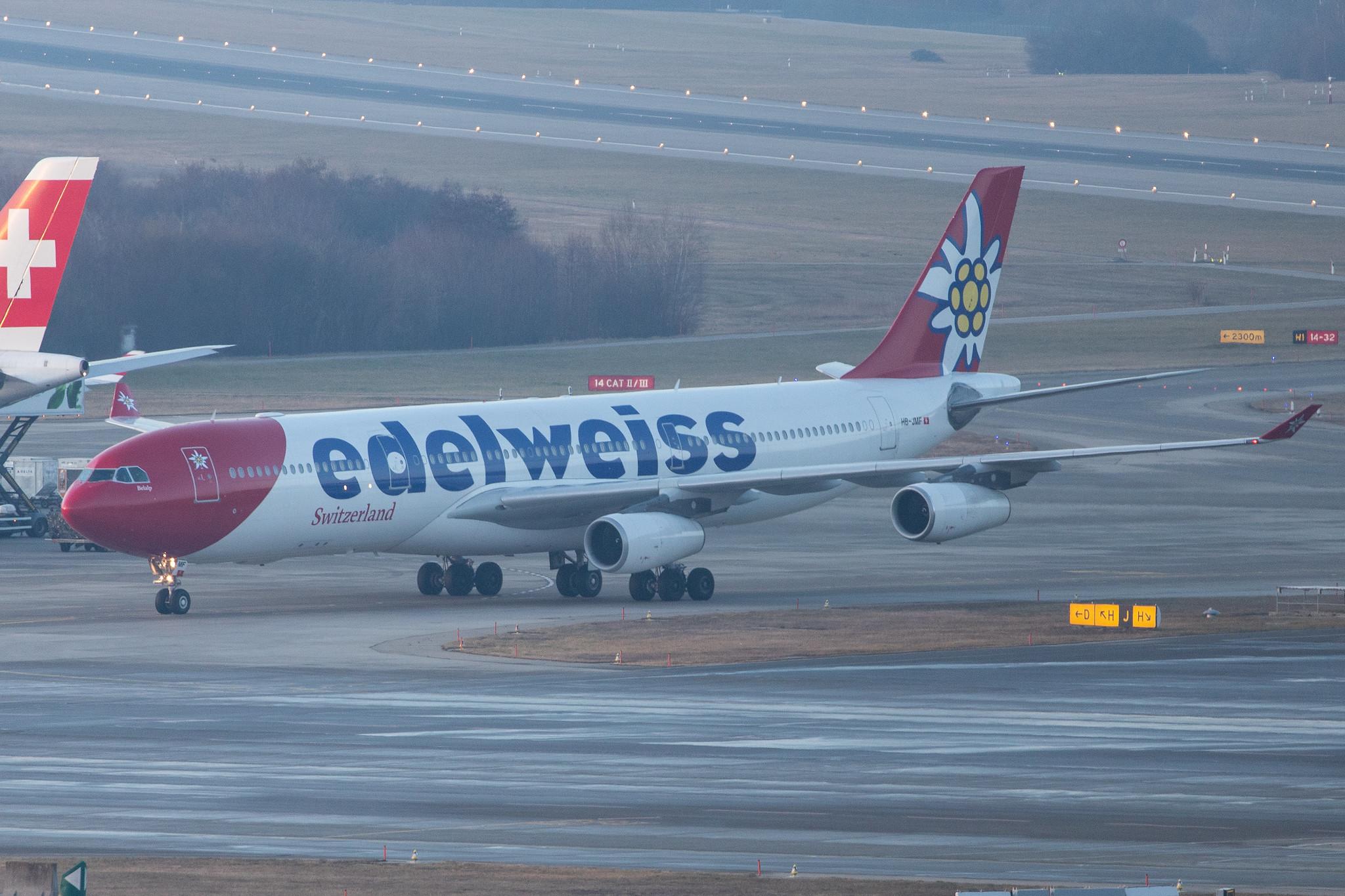 Flughafen Zürich: Edelweiss Air (WK / EDW) |  Airbus A340-313 A343 | HB-JMF | MSN 0561