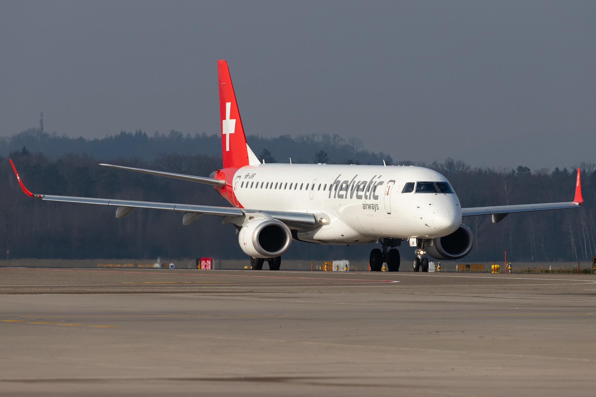 Flughafen Zürich: Helvetic Airways (2L / OAW) |  Embraer E190LR E190 | HB-JVR | MSN 19000435