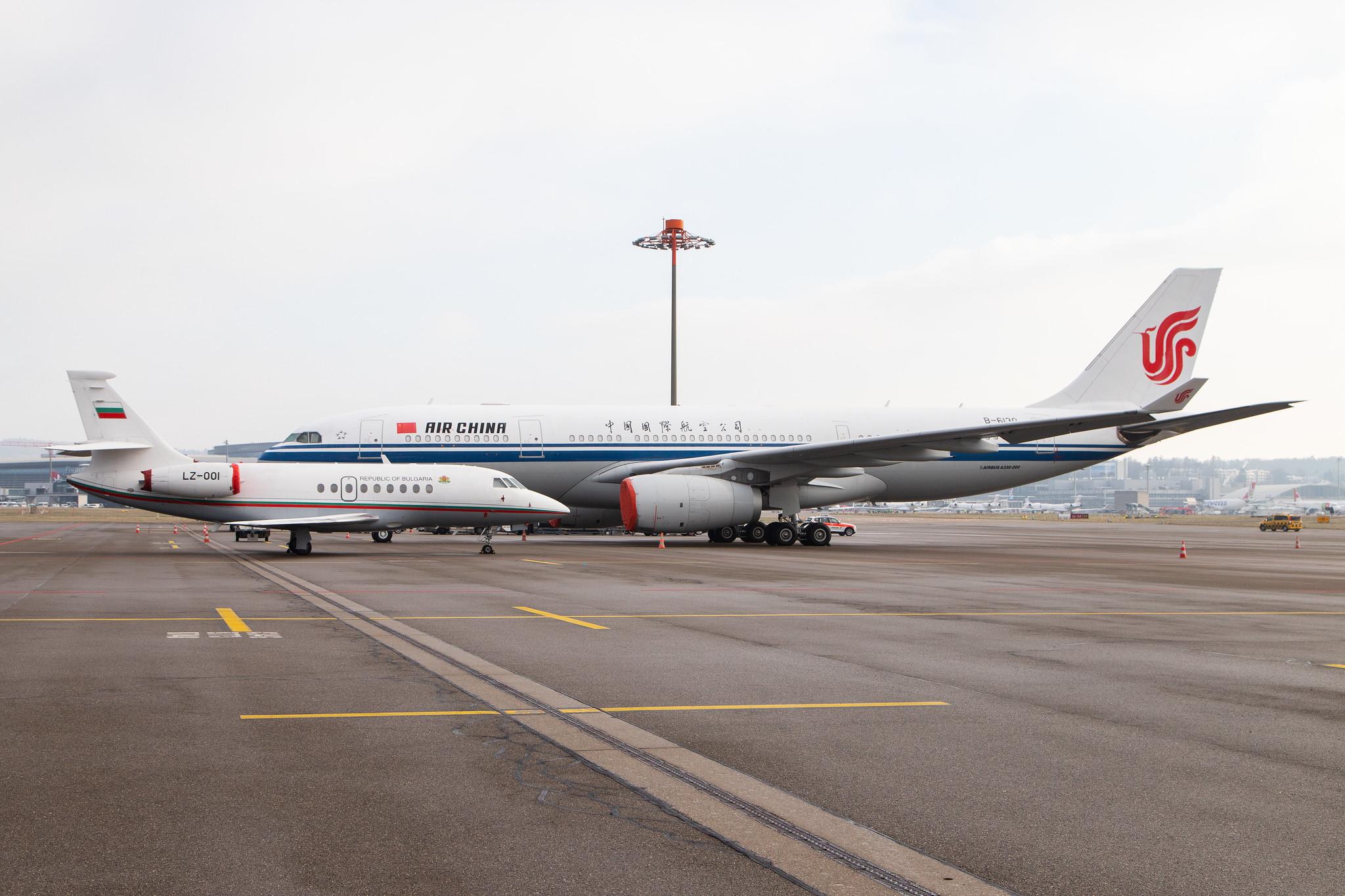 Flughafen Zürich: Air China (CA / CCA) |  Airbus A330-243 A332 | B-6130 | MSN 0930