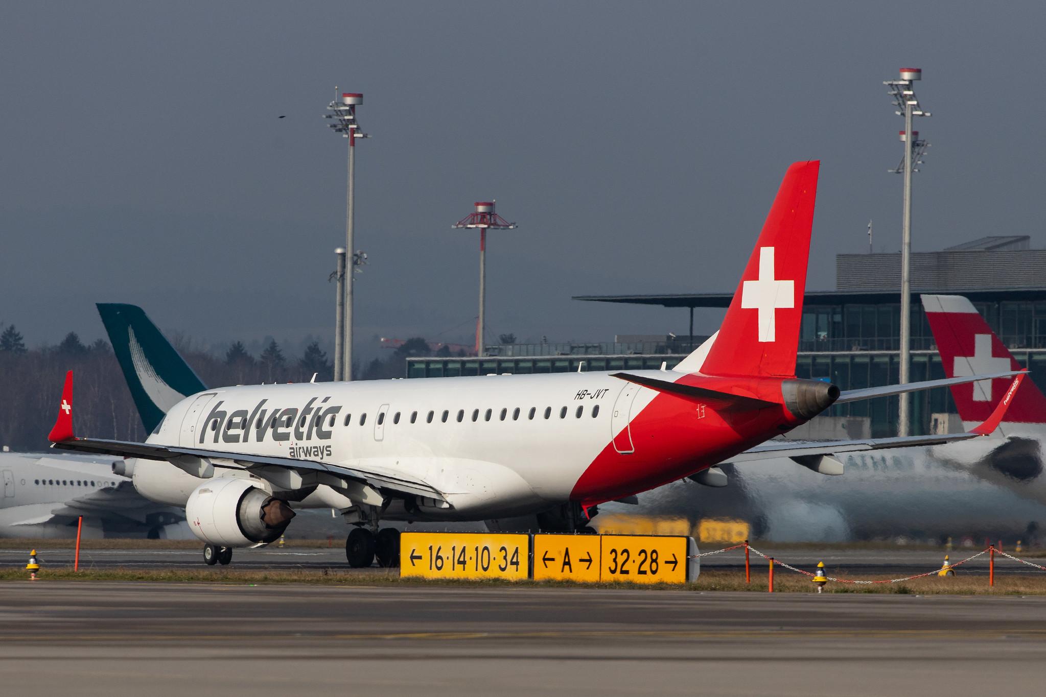 Flughafen Zürich: Helvetic Airways (2L / OAW) |  Embraer E190AR E190 | HB-JVT | MSN 19000199