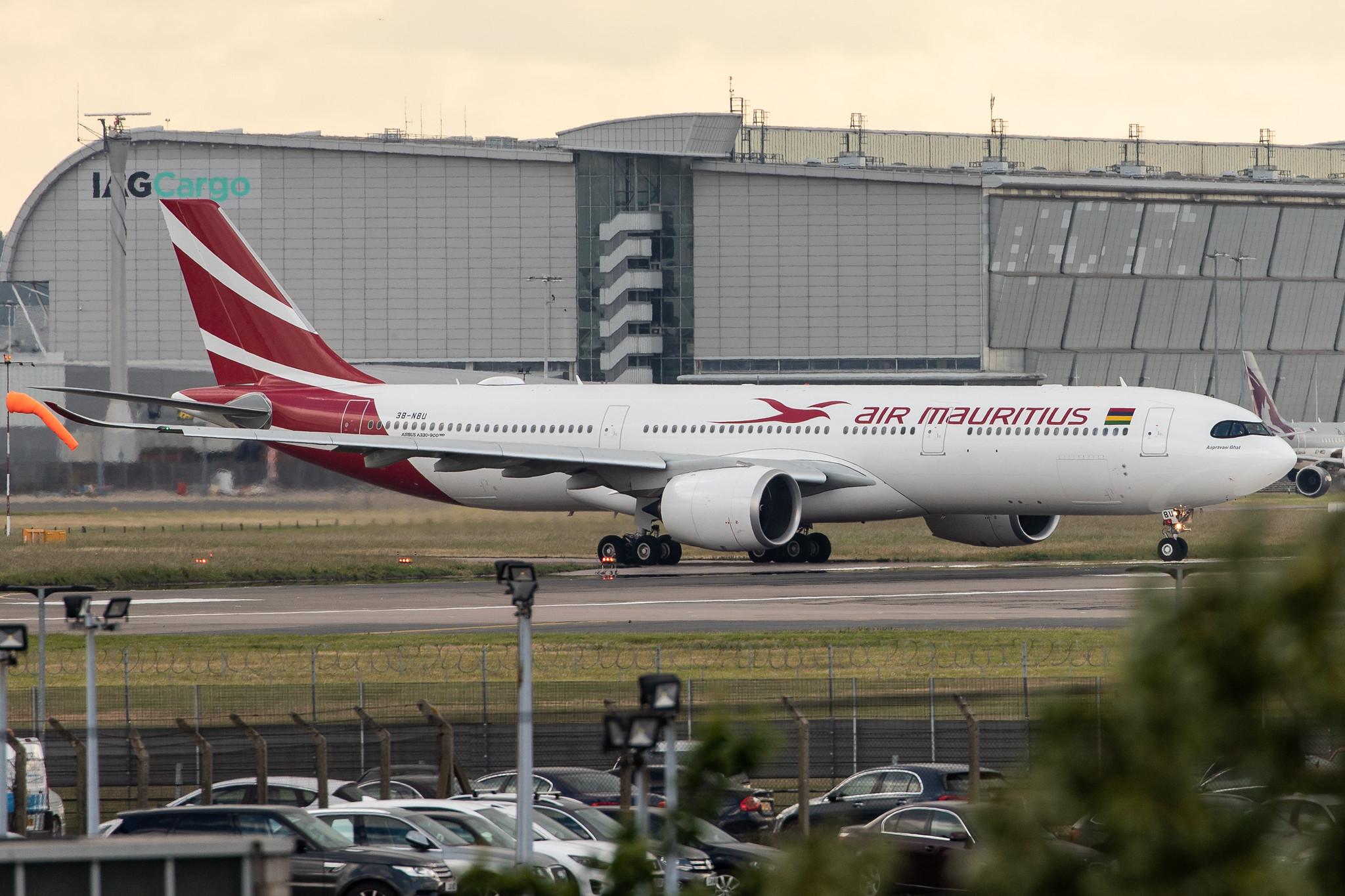 London Heathrow Airport: Air Mauritius (MK / MAU) |  Airbus A330-941 A339 | 3B-NBU | MSN 1884