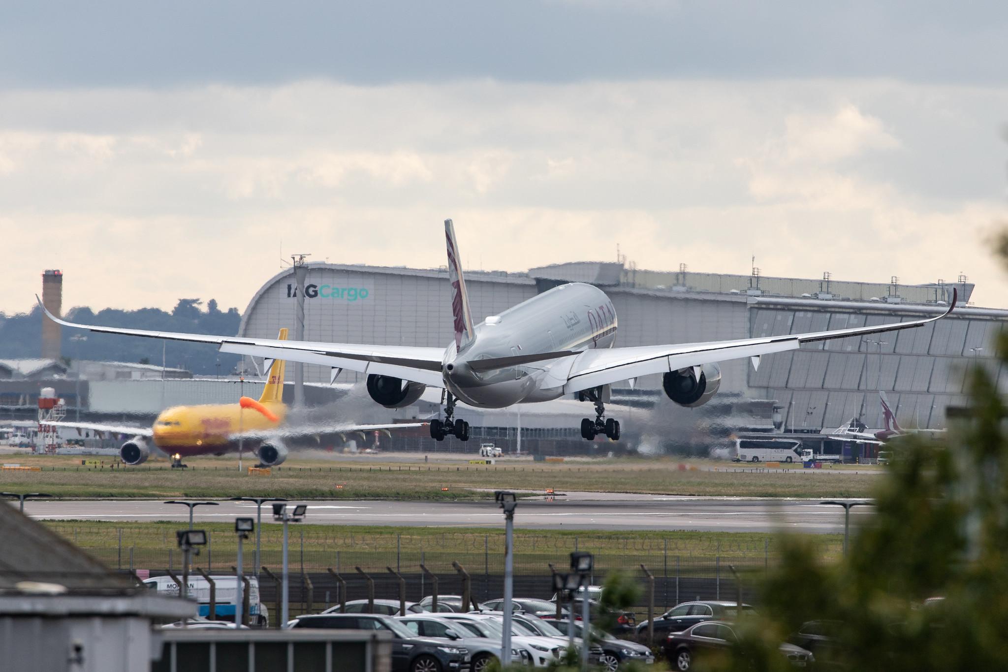 London Heathrow Airport: Qatar Airways (QR / QTR) |  Airbus A350-941 A359 | A7-ALY | MSN 132