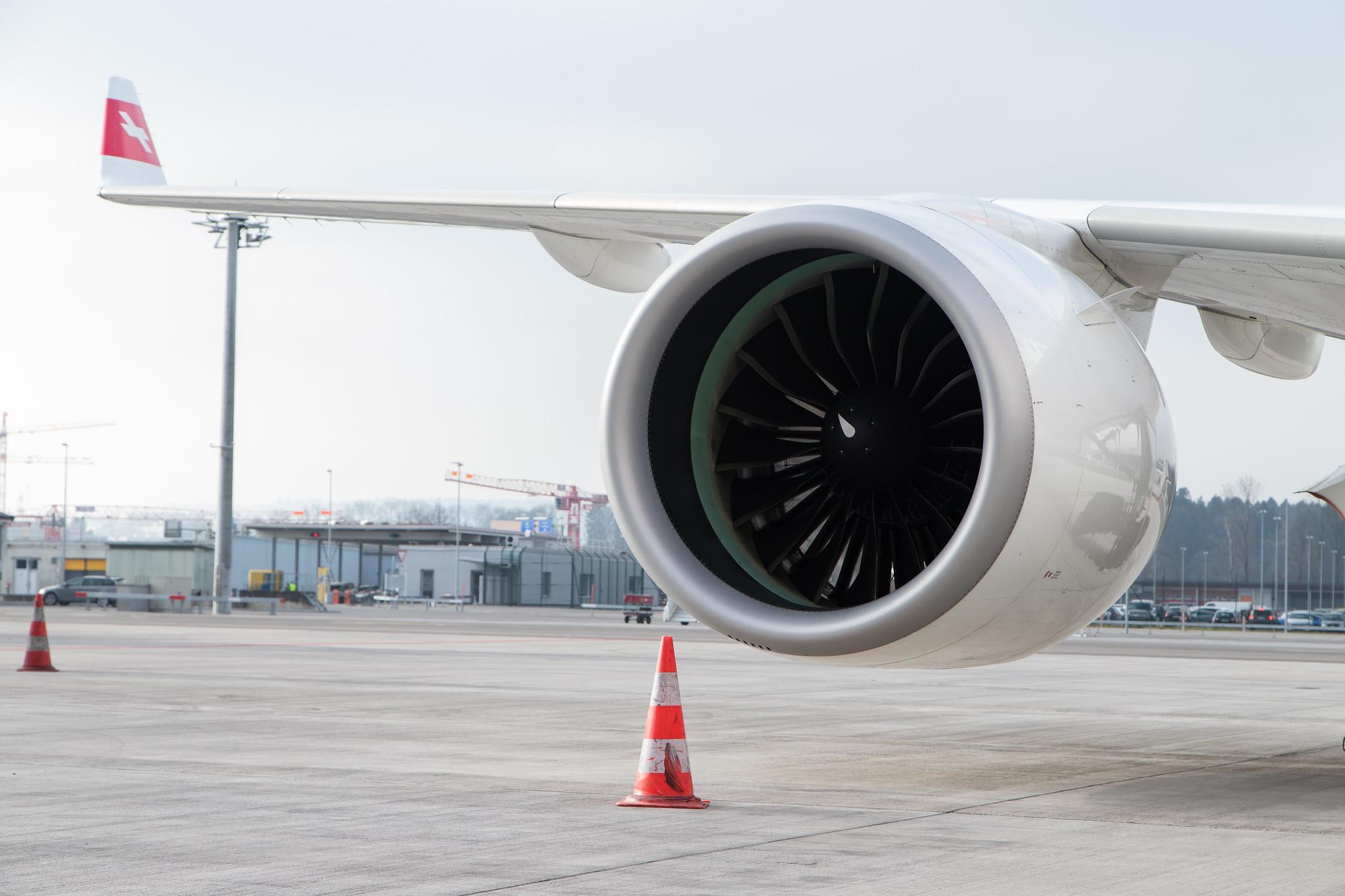 Flughafen Zürich: Swiss (LX / SWR) |  Airbus A220-100 BCS1 | HB-JBA | MSN 50010