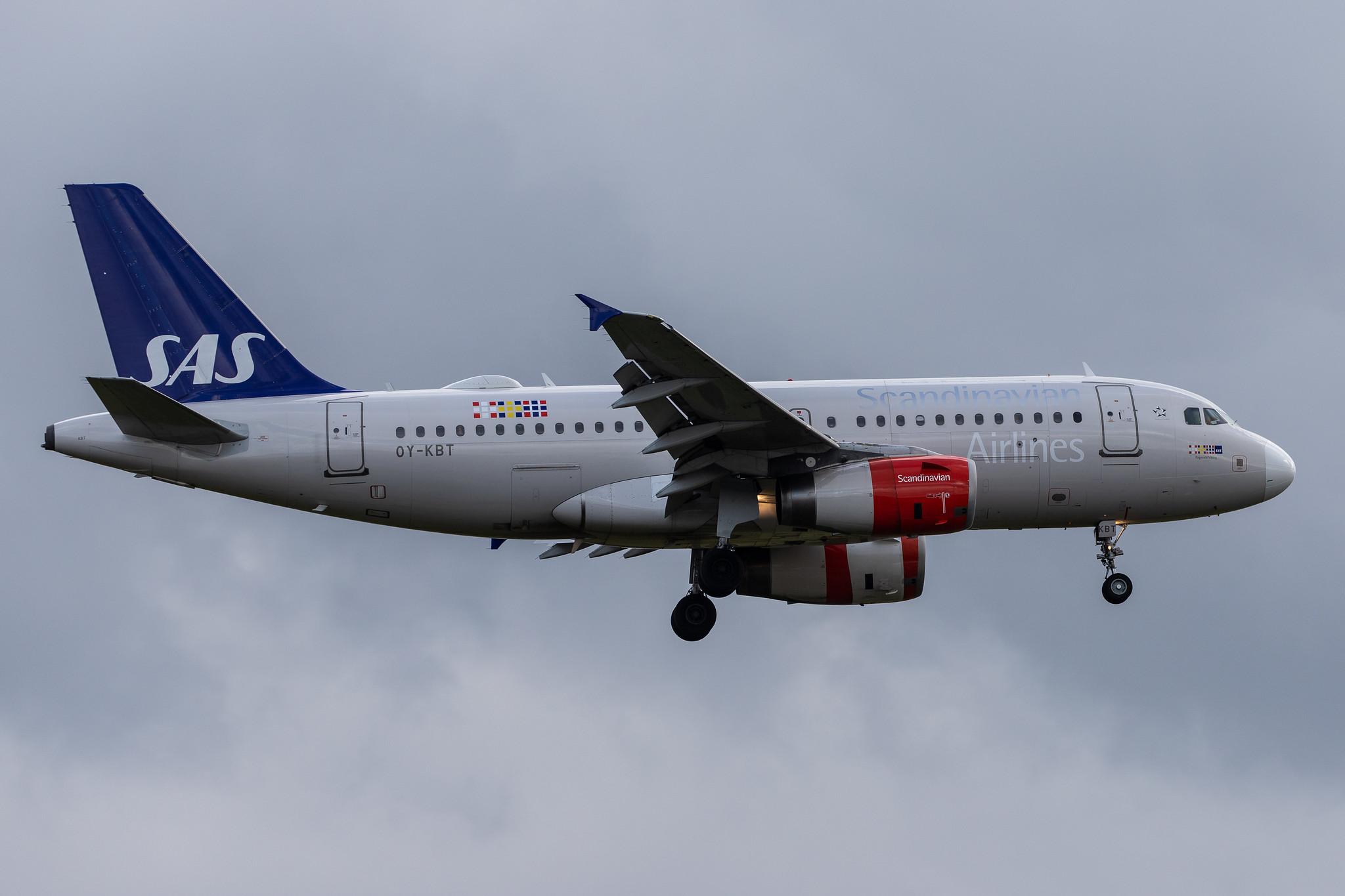 London Heathrow Airport: SAS (SK / SAS) |  Airbus A319-131 A319 | OY-KBT | MSN 3292