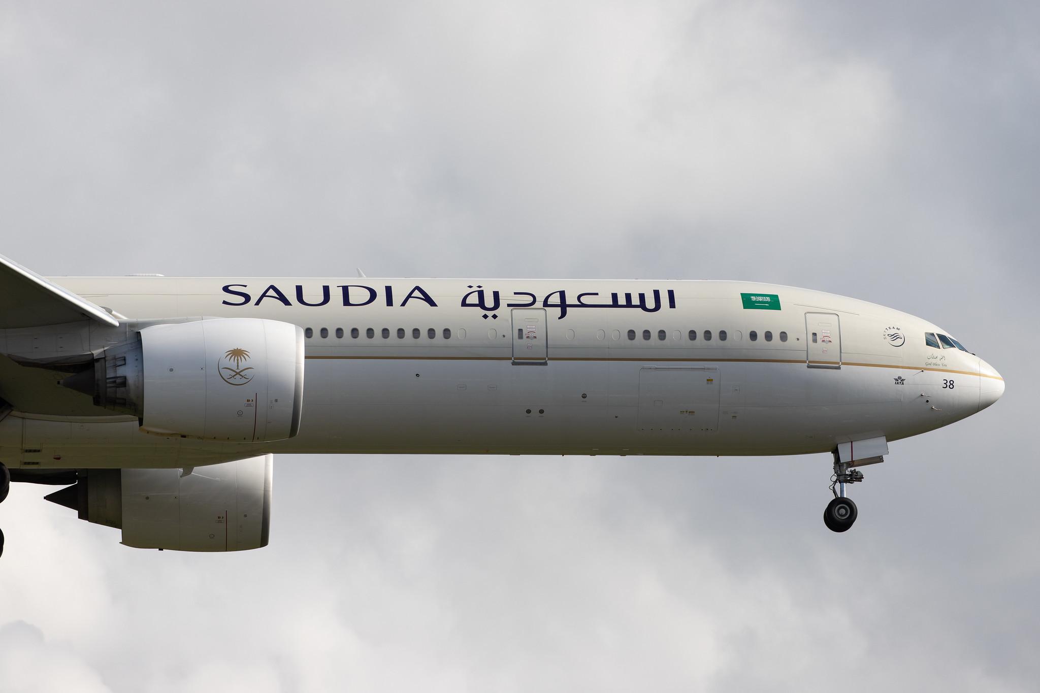 London Heathrow Airport: Saudia (SV / SVA) |  Boeing 777-3FG(ER) B77W | HZ-AK38 | MSN 61597