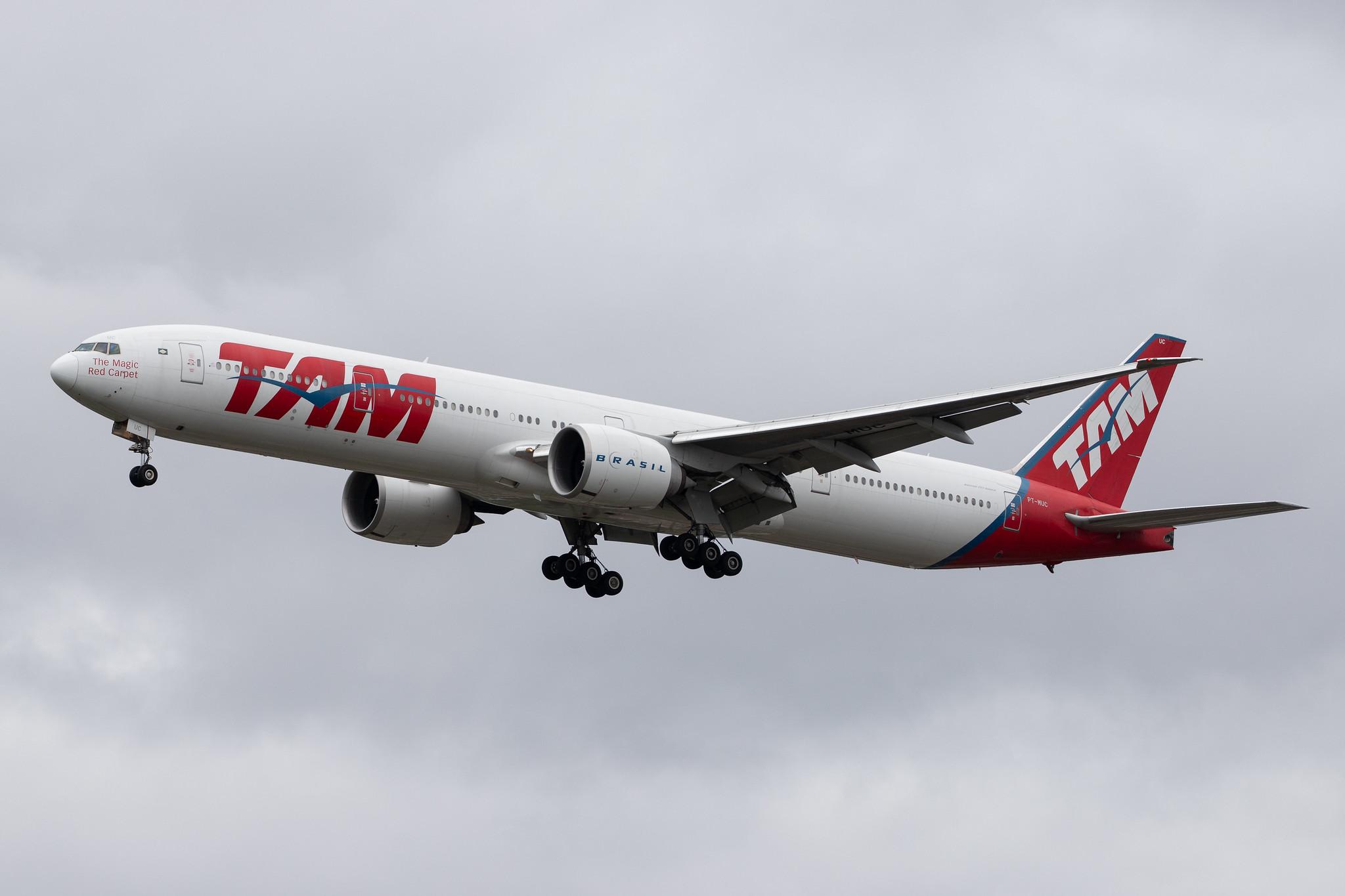 London Heathrow Airport: LATAM Airlines (LA / LAN) | Operator: LATAM Brasil |  Boeing 777-32W(ER) B77W | PT-MUC | MSN 37666
