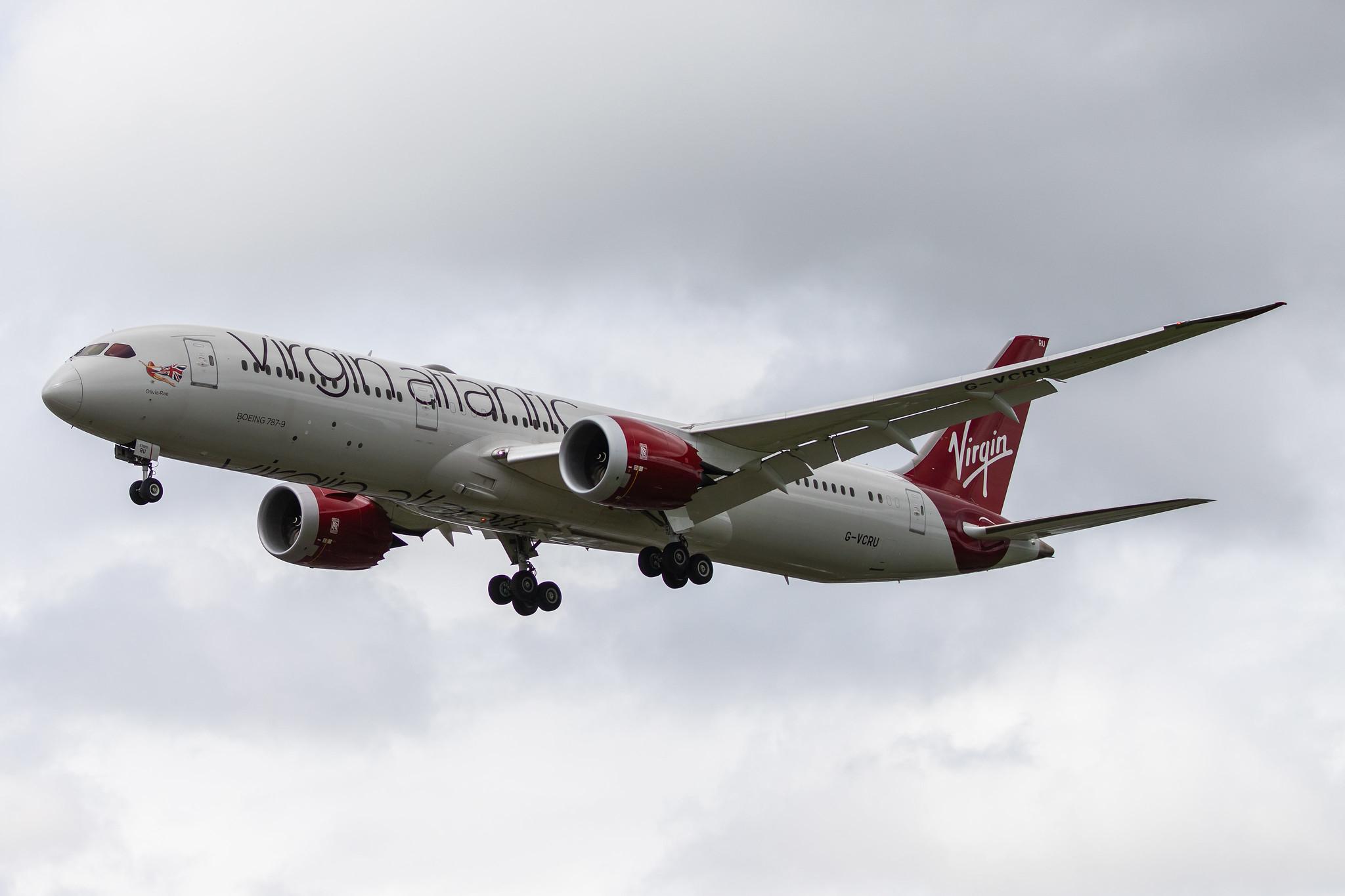 London Heathrow Airport: Virgin Atlantic (VS / VIR) |  Boeing 787-9 Dreamliner B789 | G-VCRU | MSN 37972