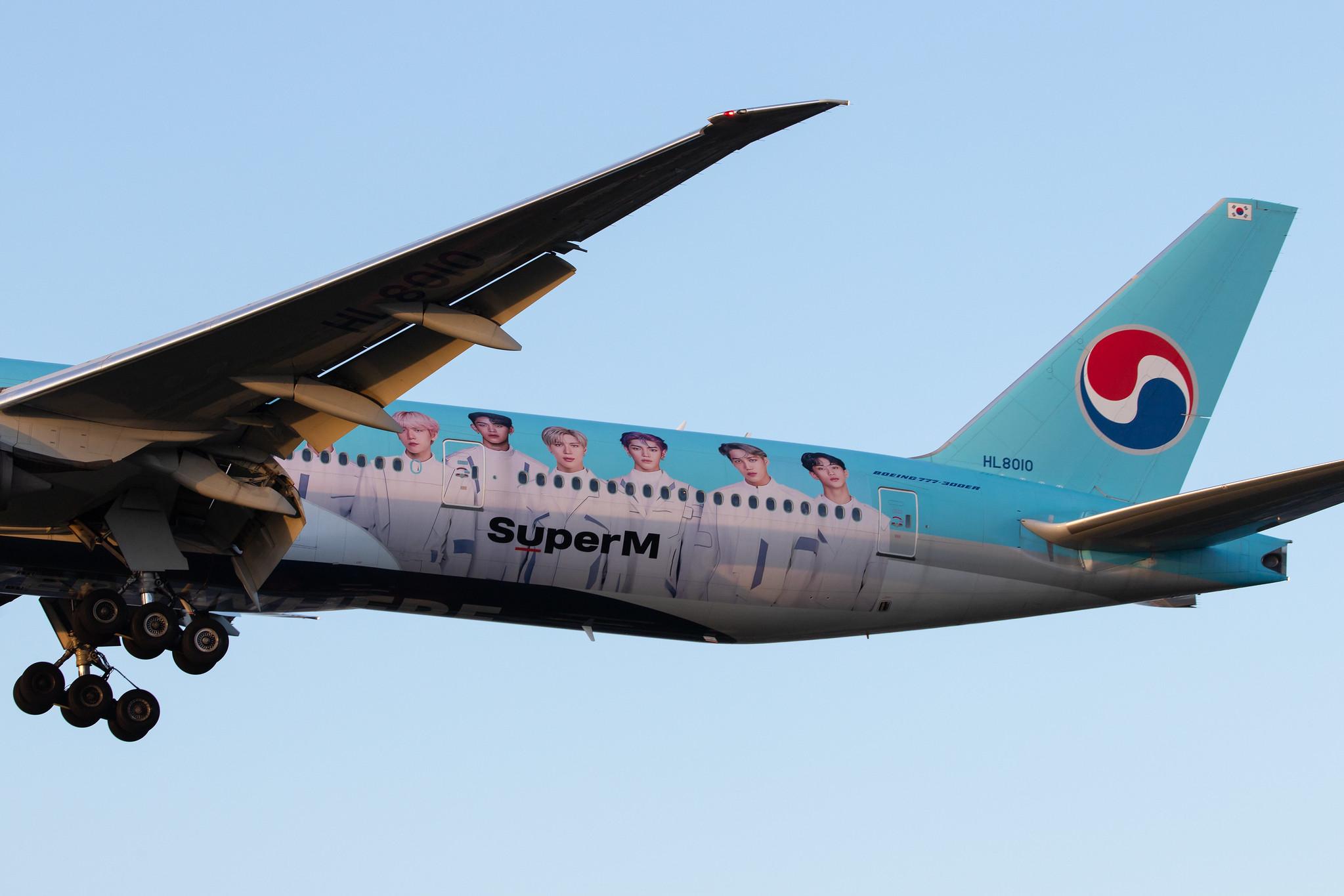 London Heathrow Airport: Korean Air (KE / KAL) |  Livery: SuperM Livery |  Boeing 777-3B5(ER) B77W | HL8010 | MSN 42120