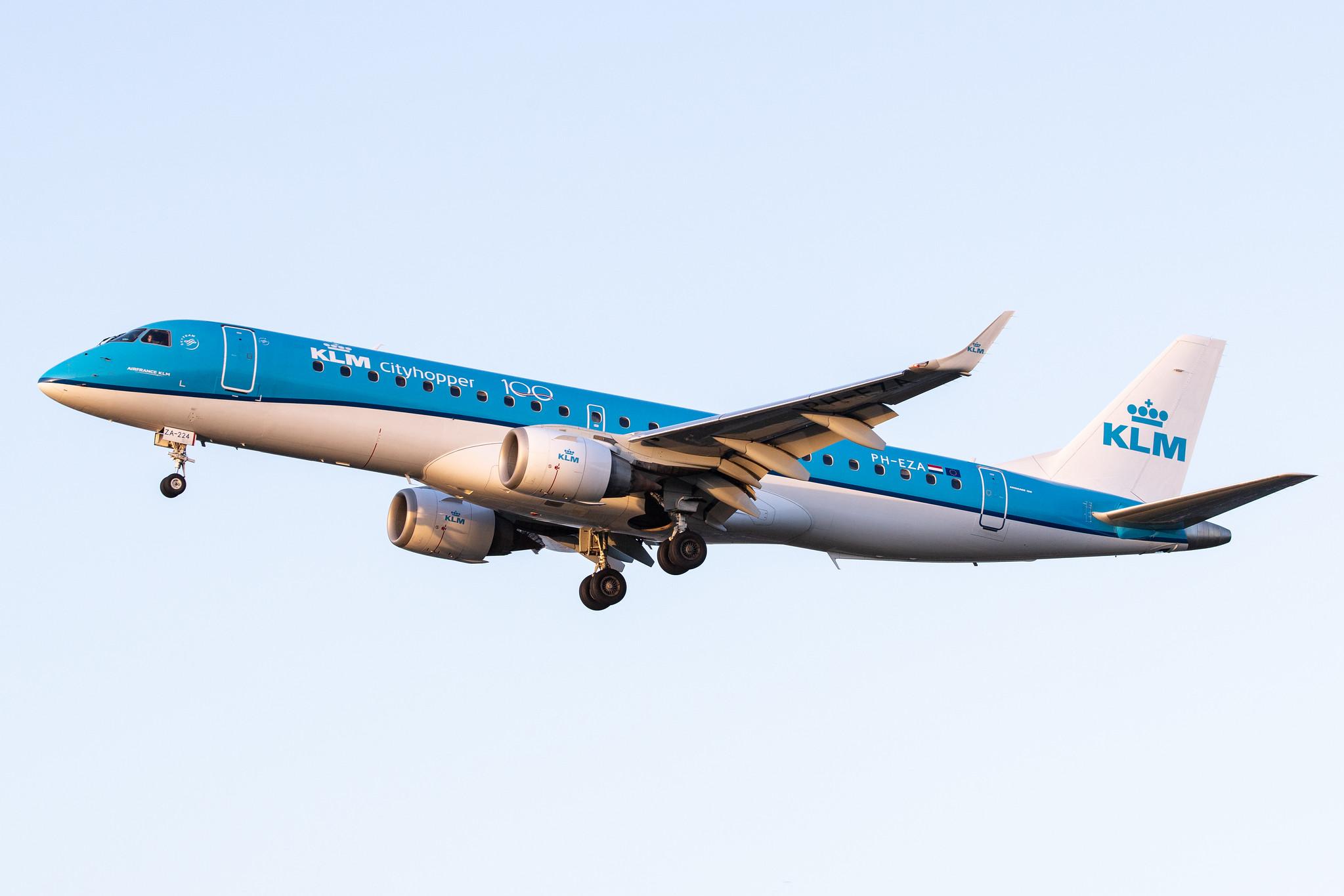 London Heathrow Airport: KLM (KL / KLM) | Operator: KLM Cityhopper |  Embraer E190STD E190 | PH-EZA | MSN 19000224