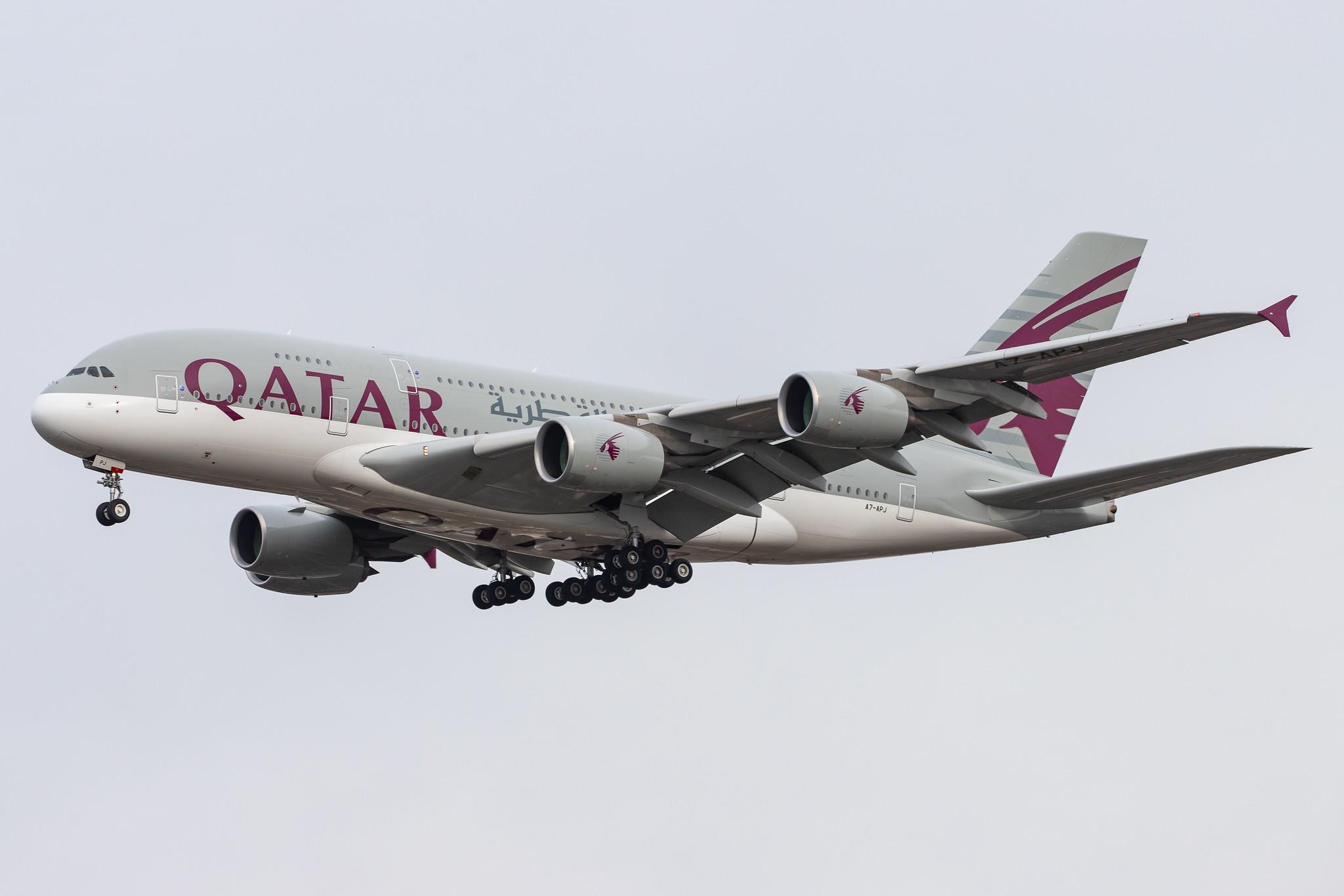 London Heathrow Airport: Qatar Airways (QR / QTR) |  Airbus A380-861 A388 | A7-APJ | MSN 254