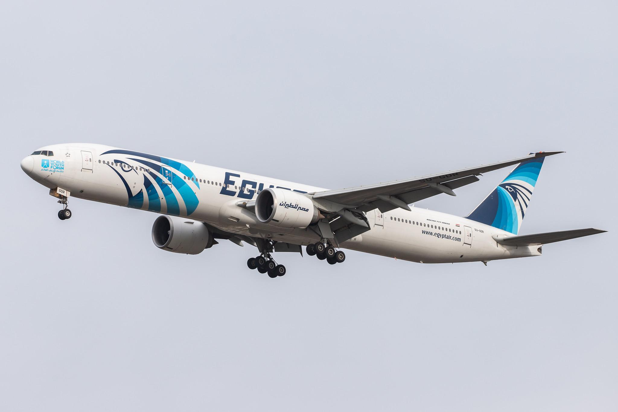 London Heathrow Airport: EgyptAir (MS / MSR) |  Boeing 777-36N(ER) B77W | SU-GDR | MSN 38291