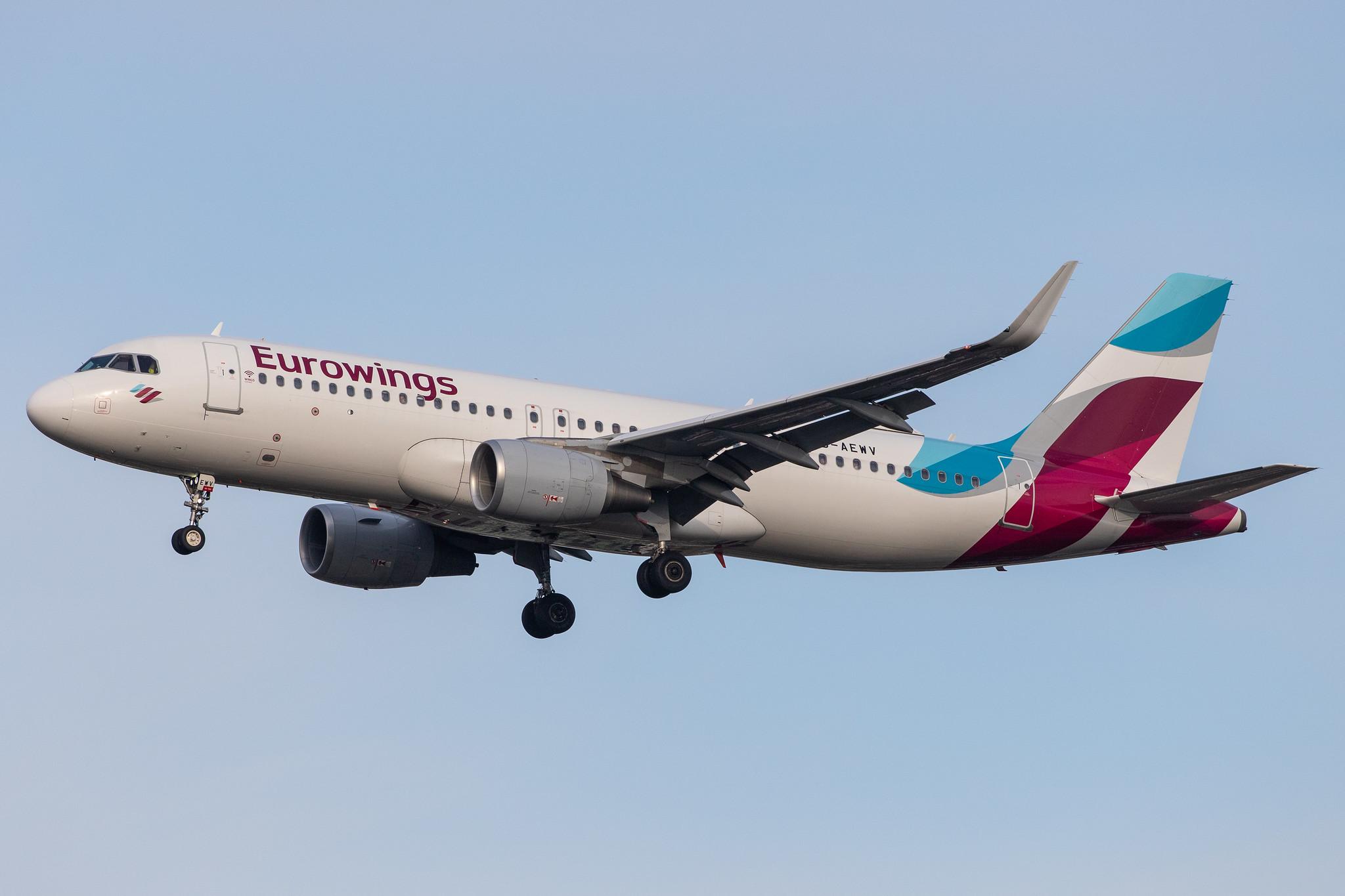 London Heathrow Airport: Eurowings (EW / EWG) |  Airbus A320-214 A320 | D-AEWV | MSN 7545