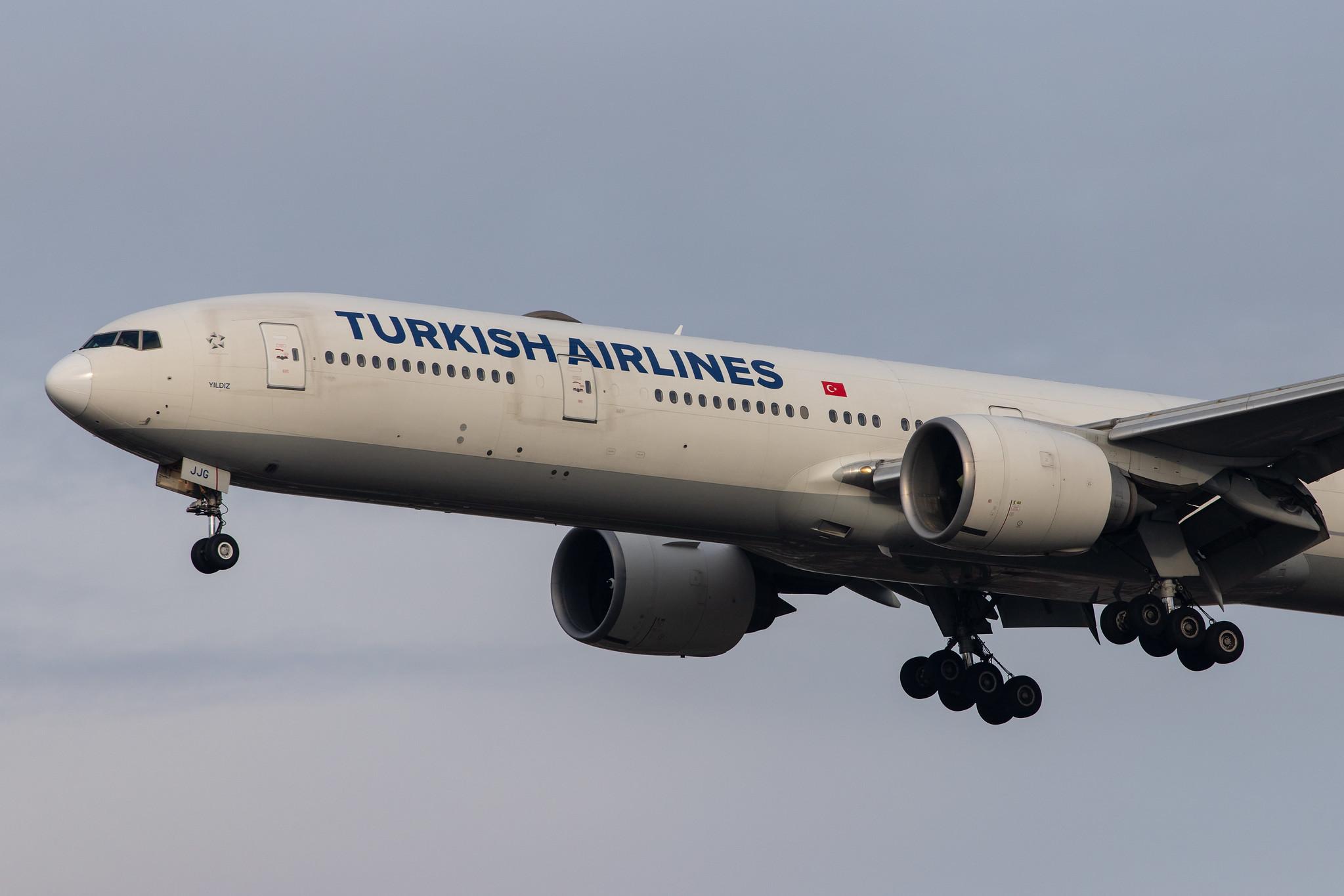 London Heathrow Airport: Turkish Airlines (TK / THY) |  Boeing 777-3F2(ER) B77W | TC-JJG | MSN 40791