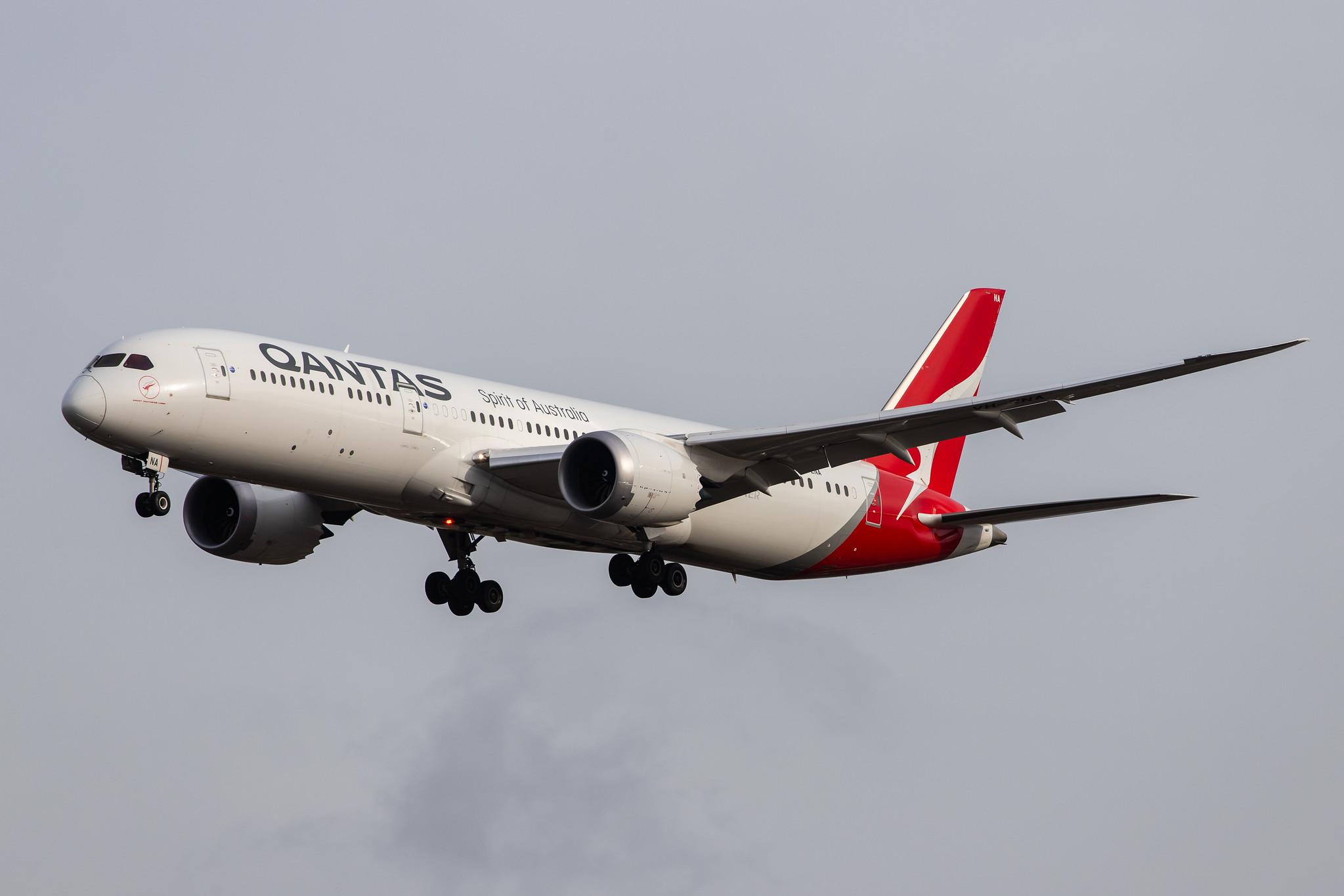 London Heathrow Airport: Qantas (QF / QFA) |  Boeing 787-9 Dreamliner B789 | VH-ZNA | MSN 39038