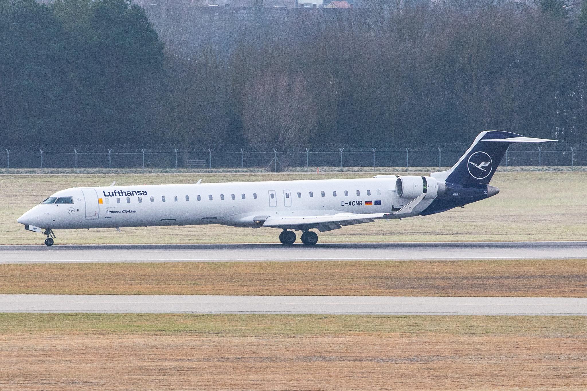 Munich Airport: Lufthansa (LH / DLH) | Operator: Lufthansa CityLine |  Bombardier CRJ-900LR CRJ9 | D-ACNR | MSN 15263