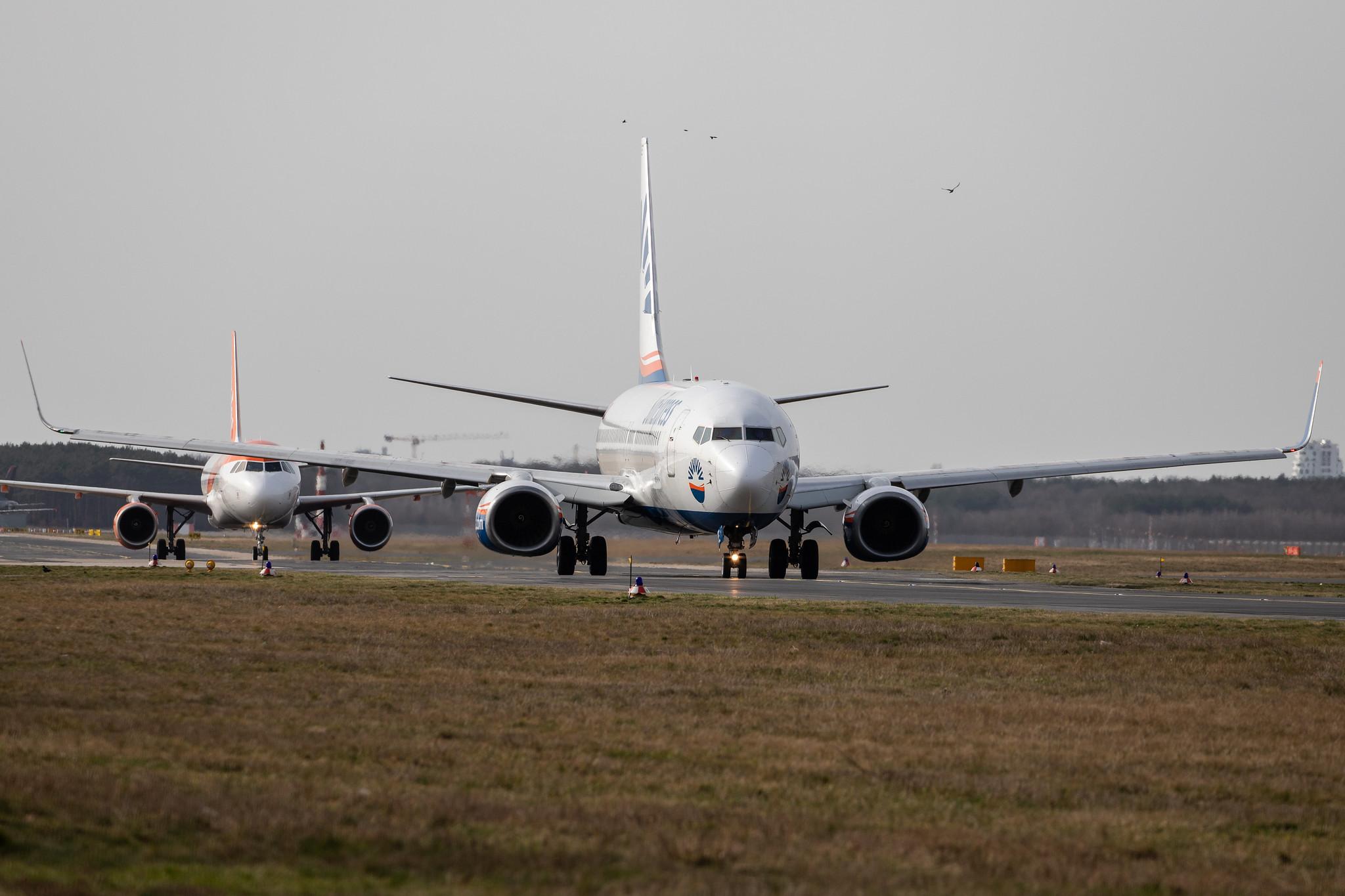 Flughafen Berlin Tegel (TXL): SunExpress (XQ / SXS) |  Boeing 737-8CX B738 | TC-SEE | MSN 32363