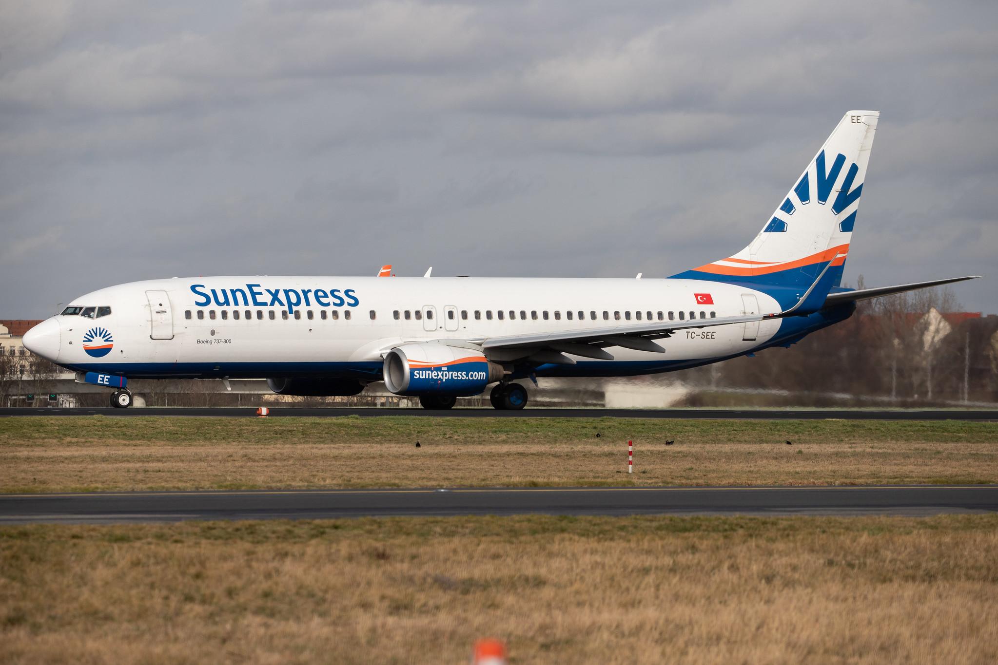 Flughafen Berlin Tegel (TXL): SunExpress (XQ / SXS) |  Boeing 737-8CX B738 | TC-SEE | MSN 32363